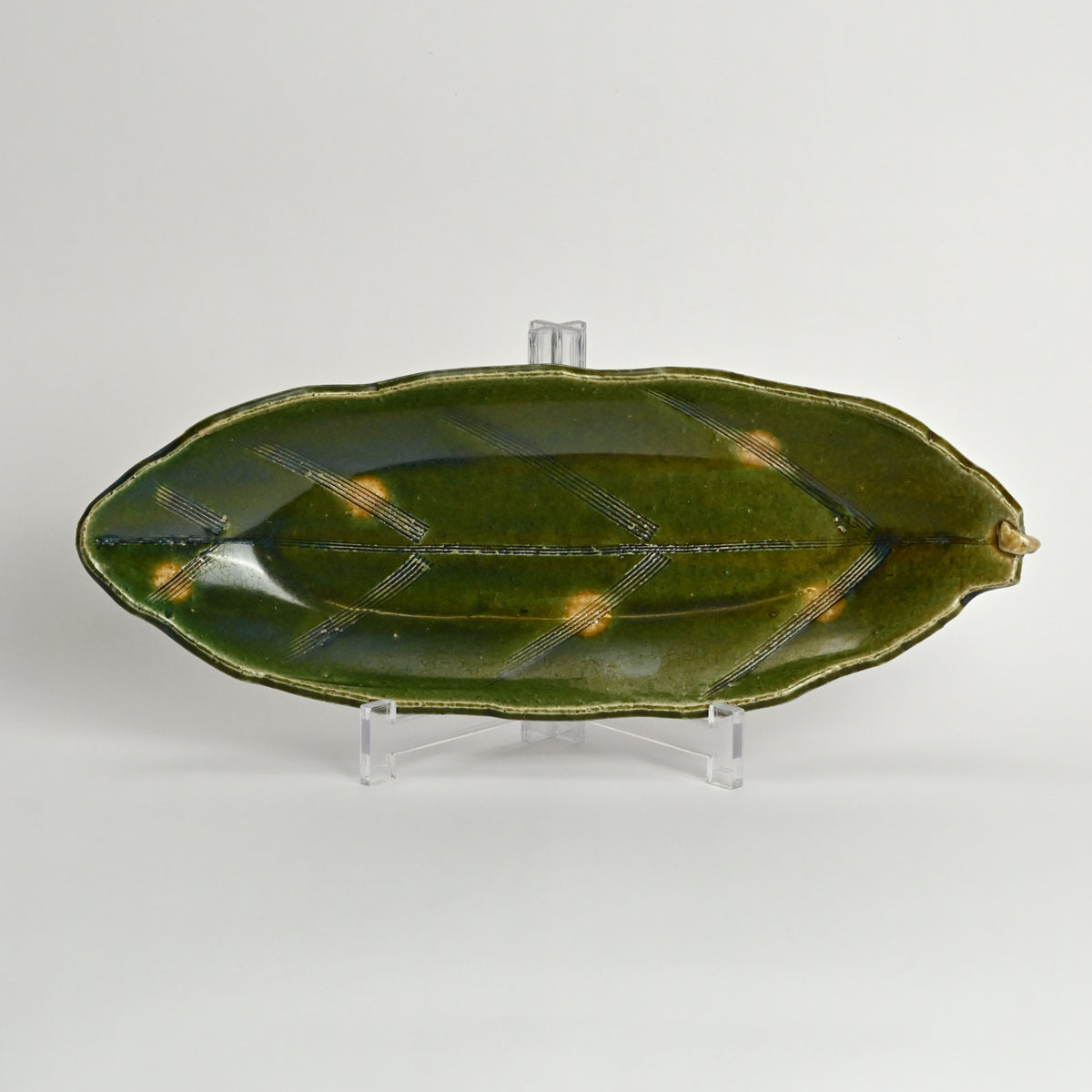 111-0294 Oribe leaf shaped large plate