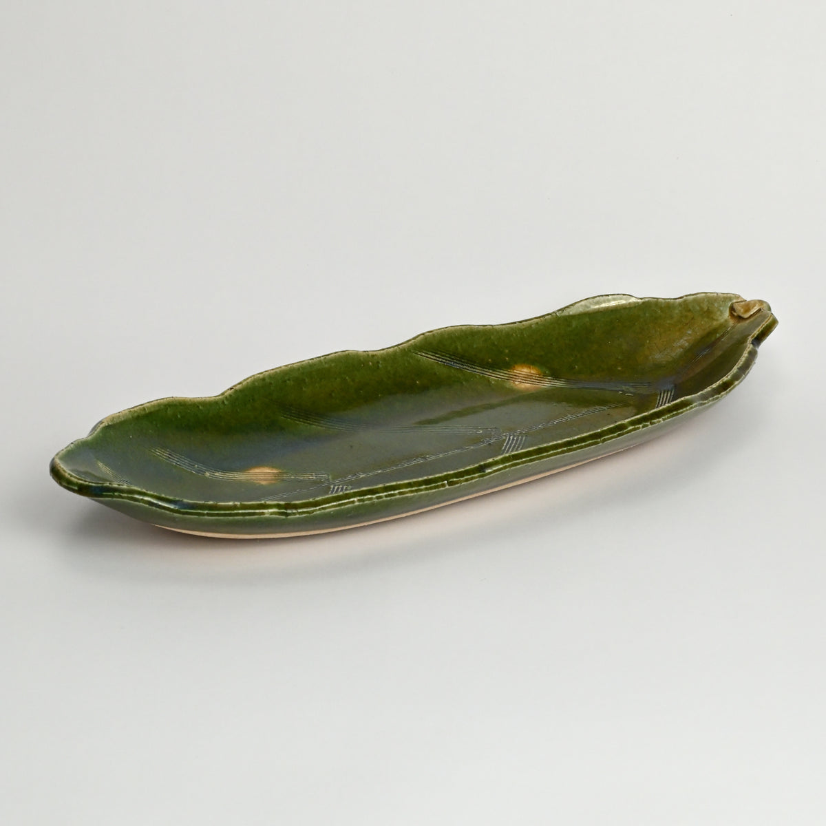 111-0294 Oribe leaf shaped large plate