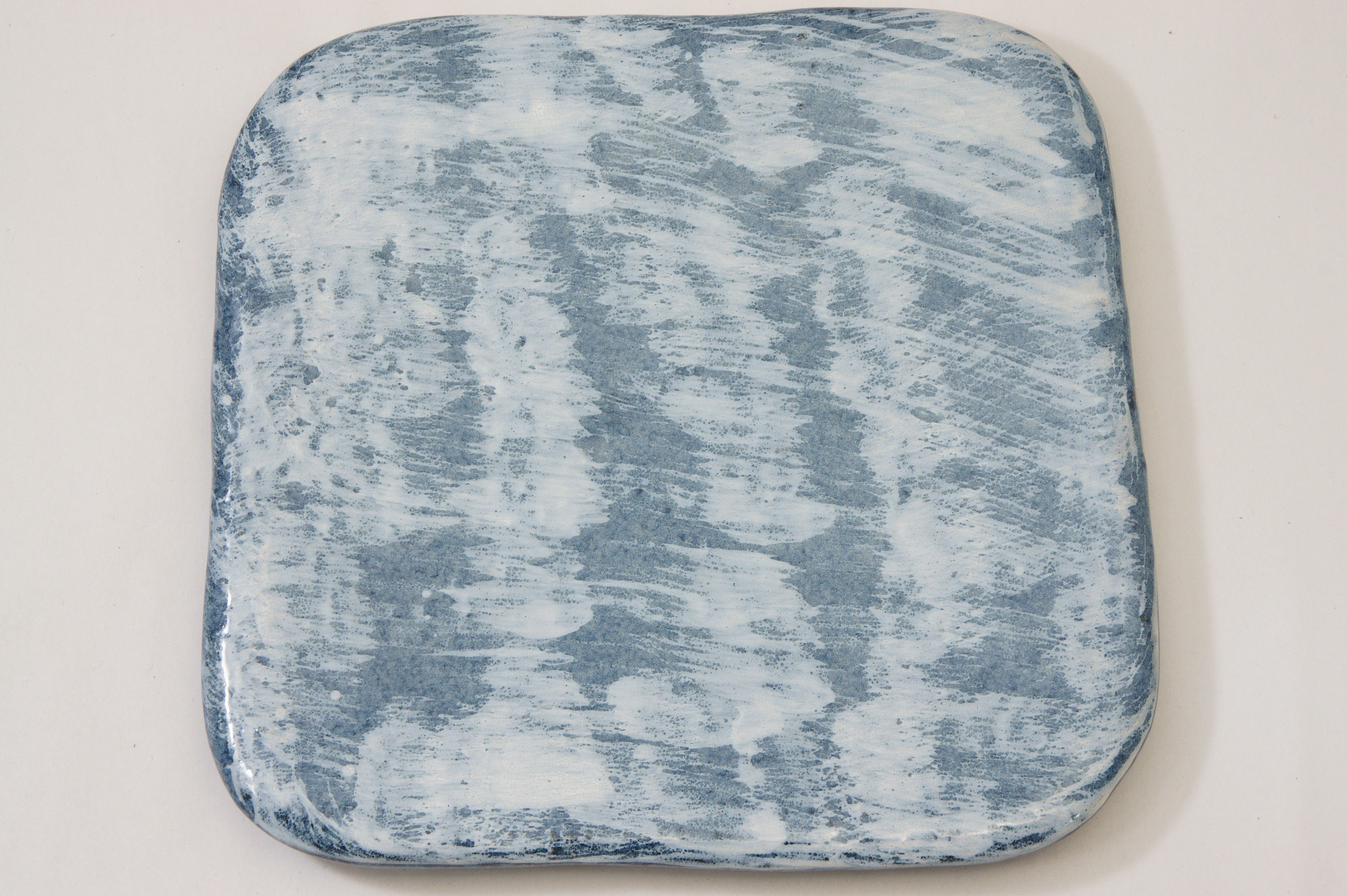 118-5845 White brush on blue flat sq. plate