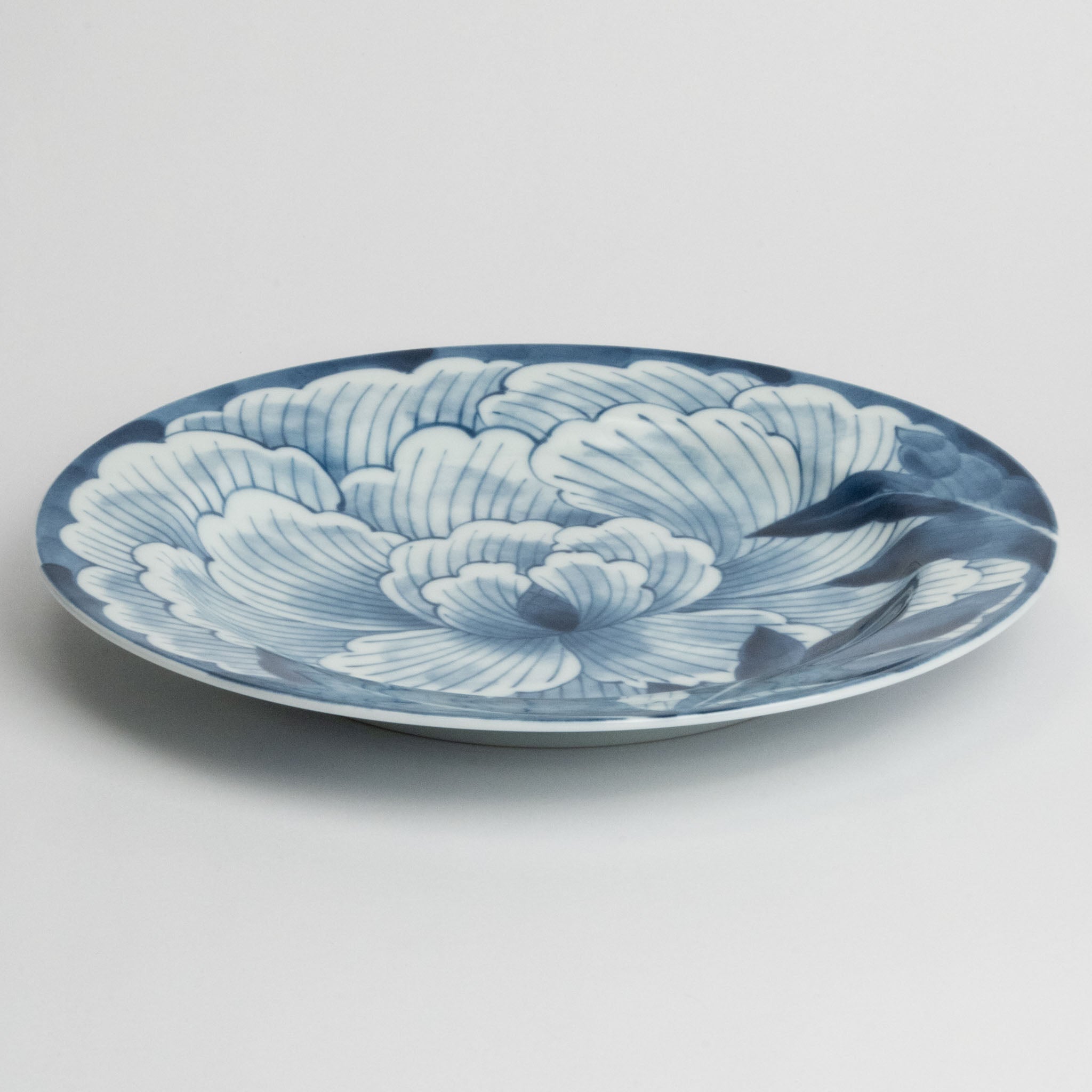 121-1038 Peony round plate 24cm