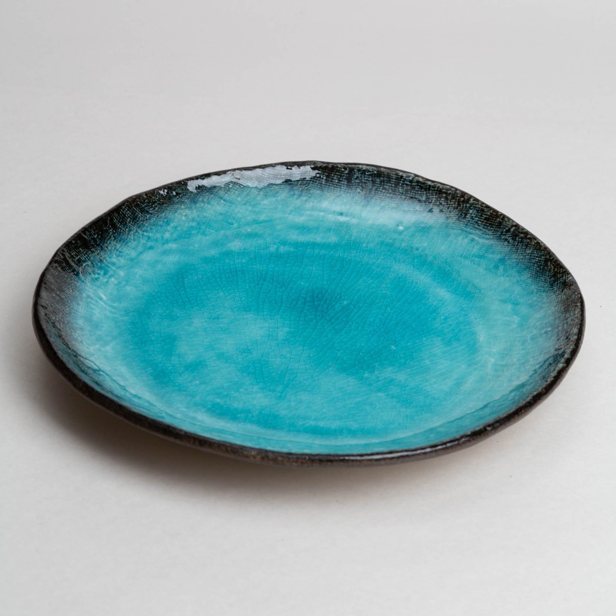121-1965 Blue crackle-glaze dinner plate