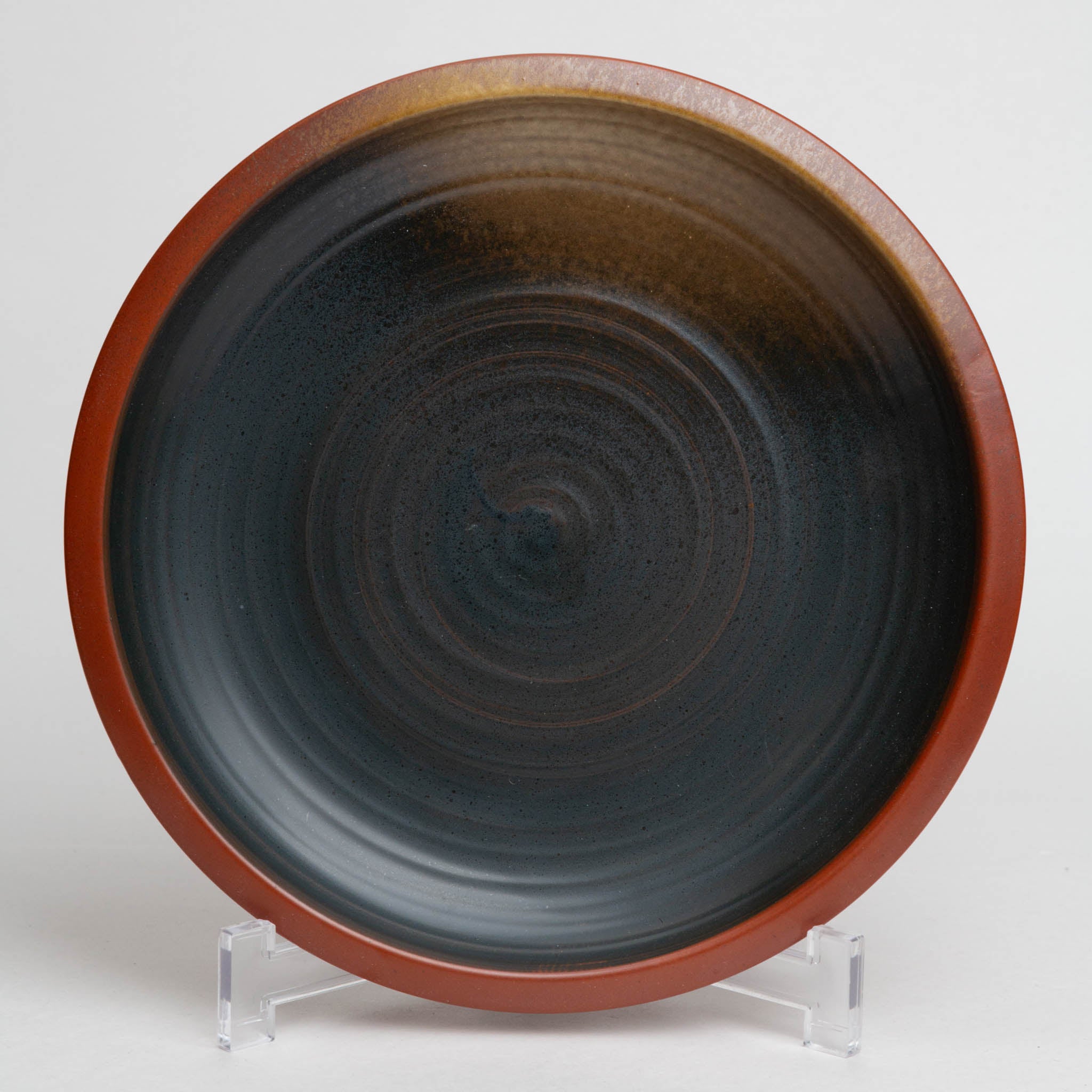 128-6091 Black and red dinner plate