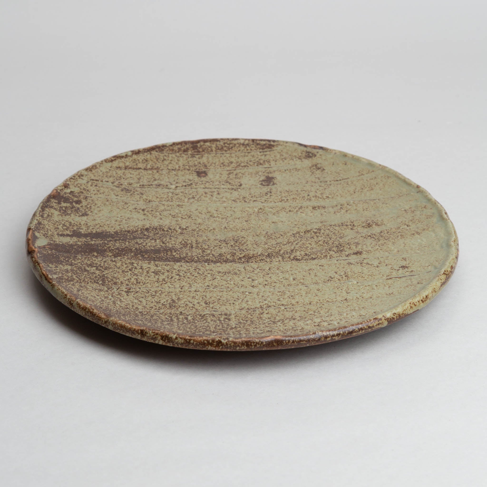 128-6170 Grey flat round plate