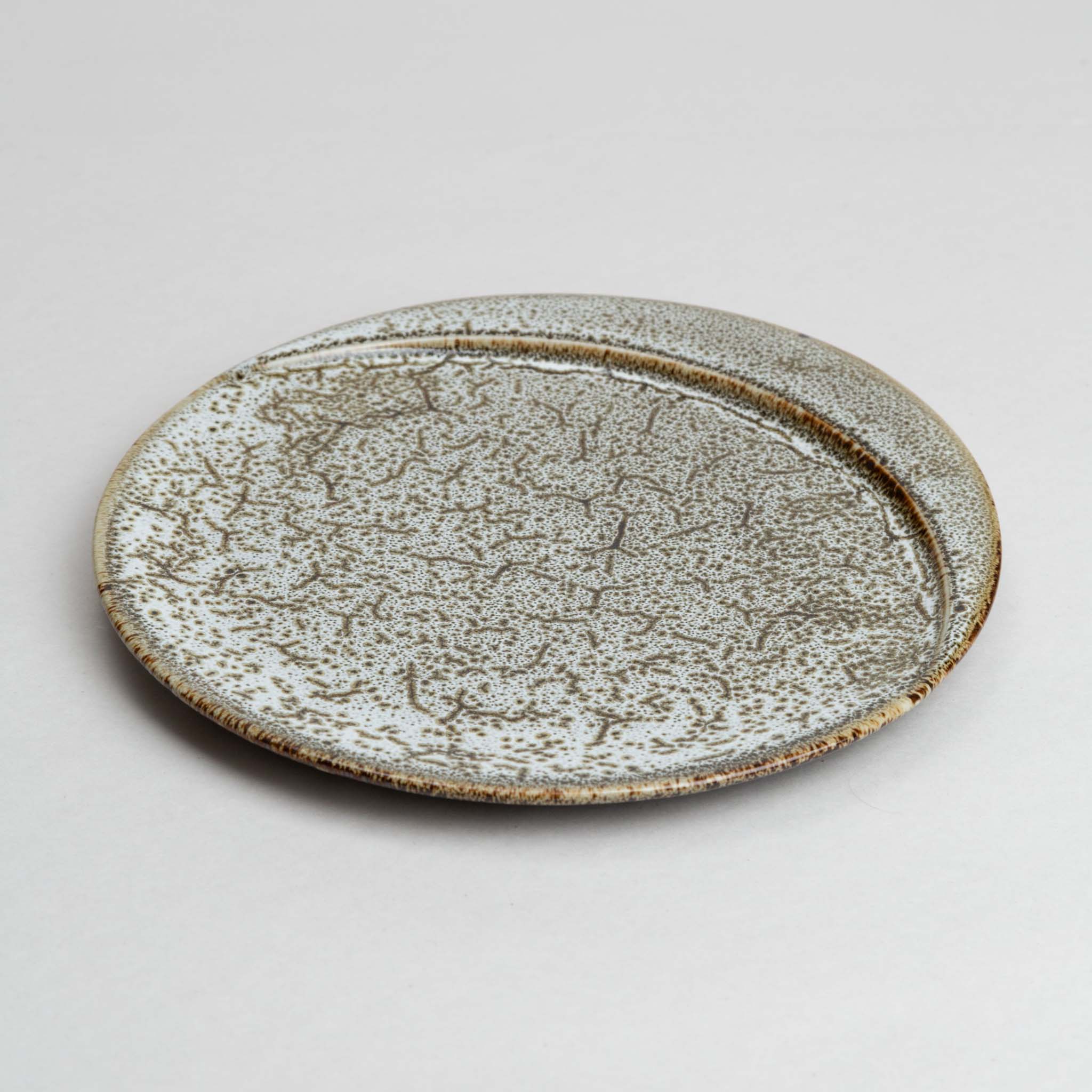 131-0499 Grey mid plate