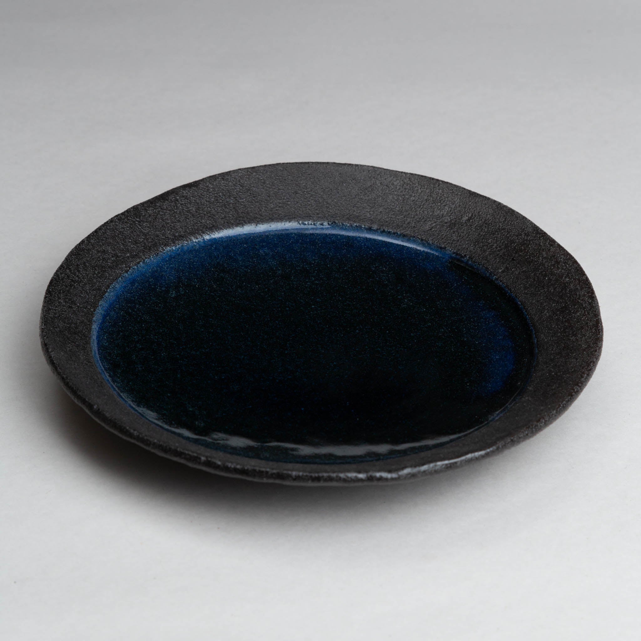 131-0989 Dark blue moonlight plate