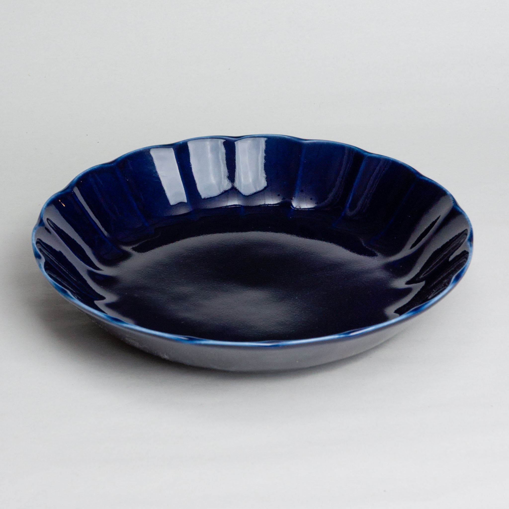 131-1401 Navy medium plate