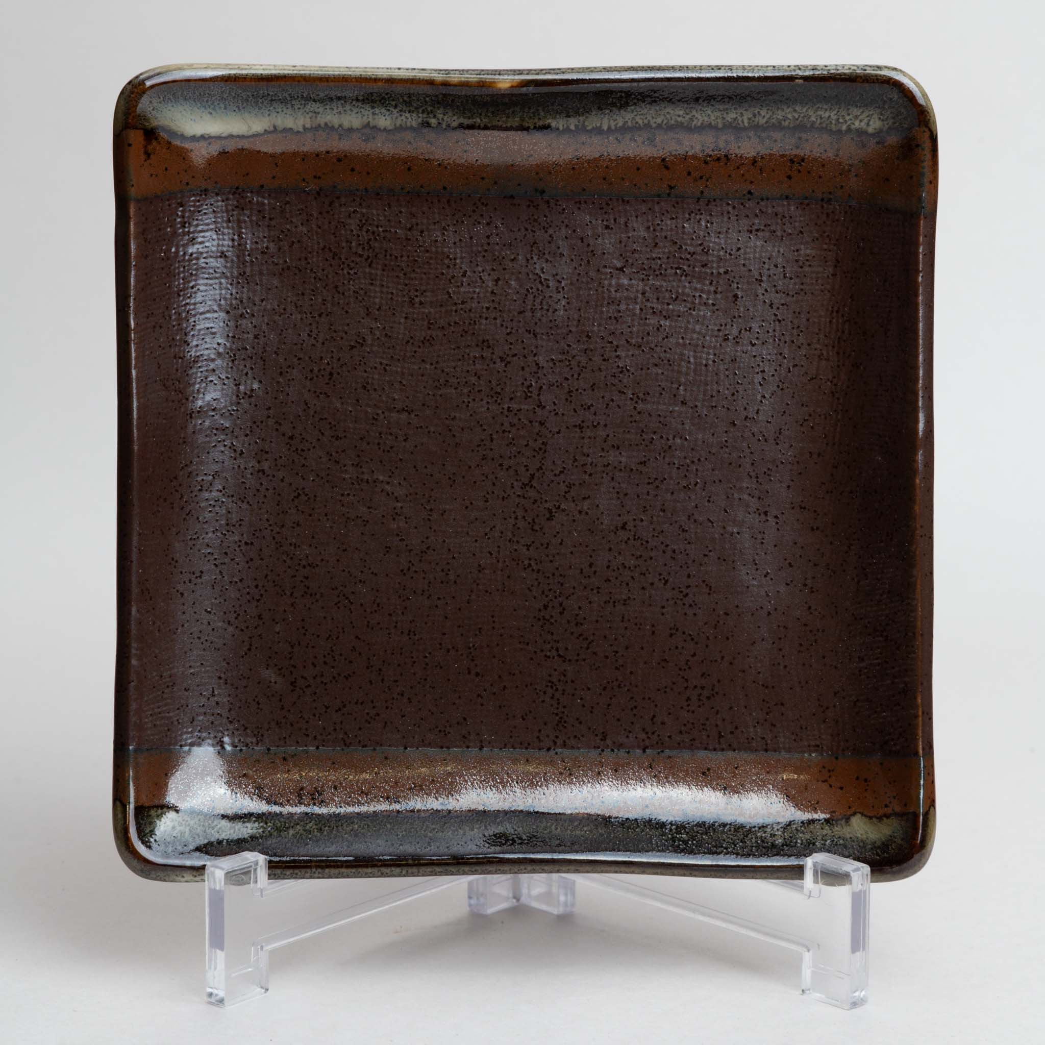 138-3530 Grey & brown sq. plate