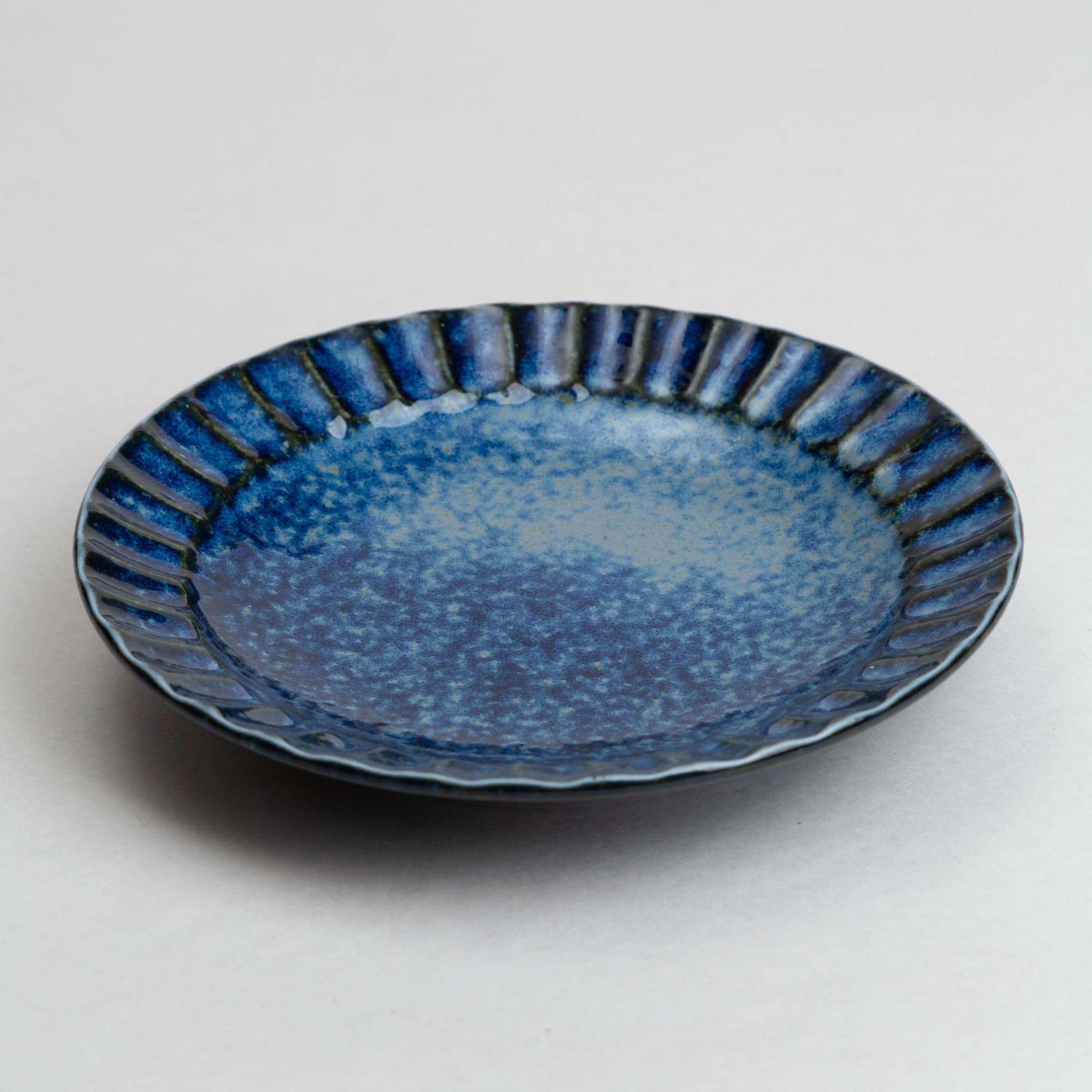 141-0803 Navy blue plate 16.5cm