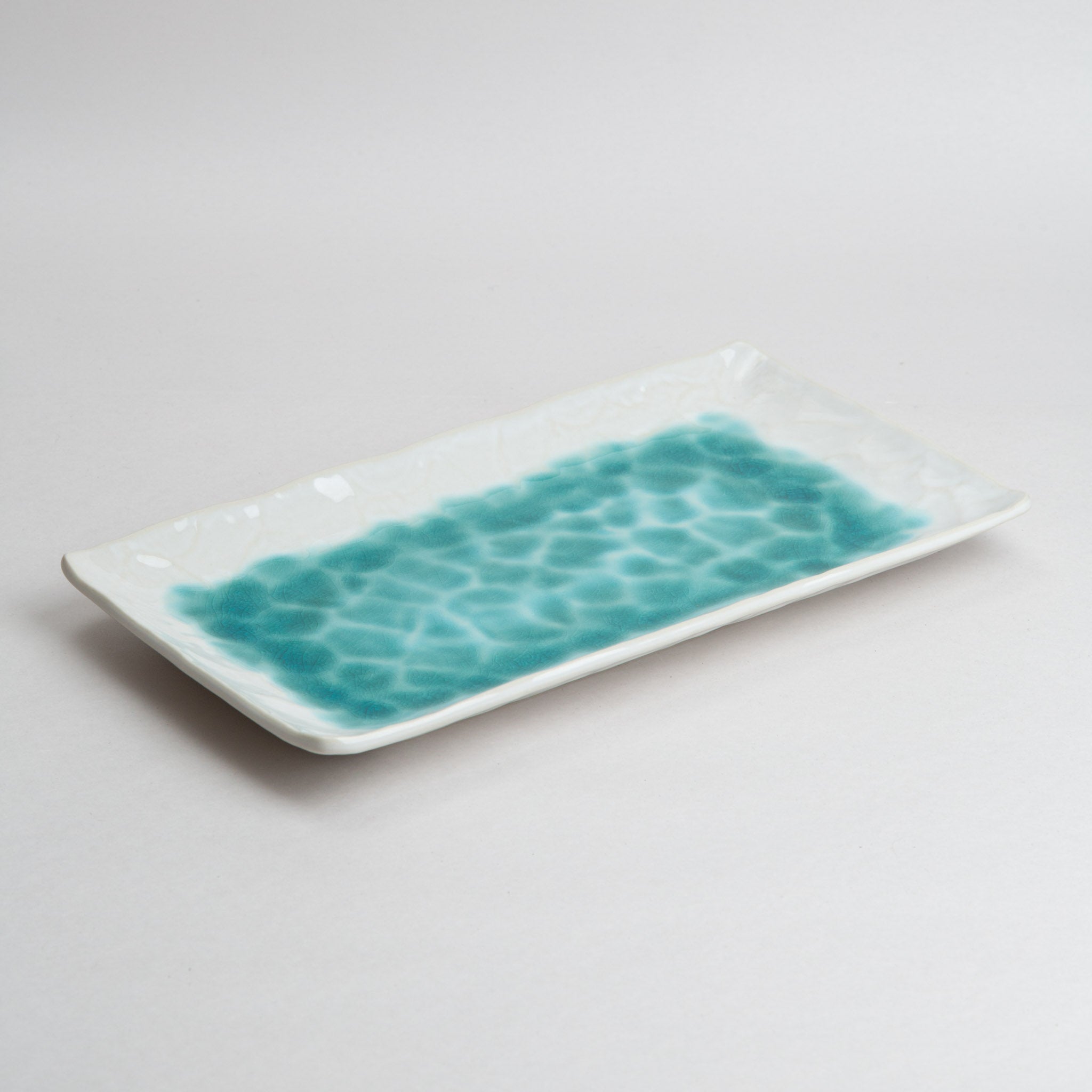 161-0169 Blue on white hokke plate