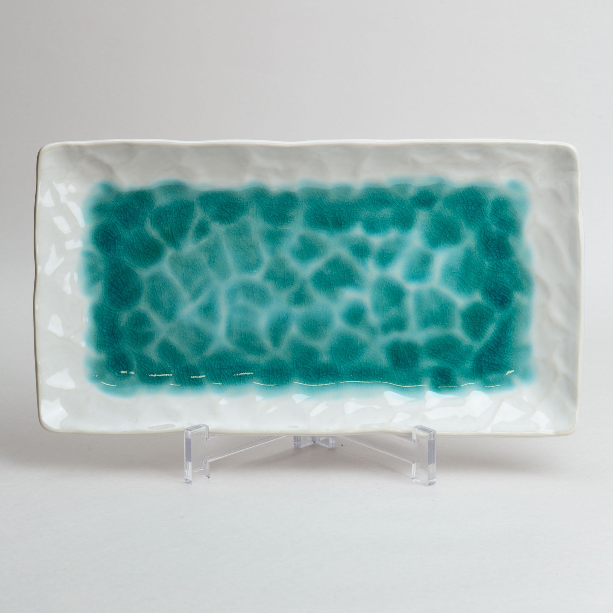 161-0169 Blue on white hokke plate