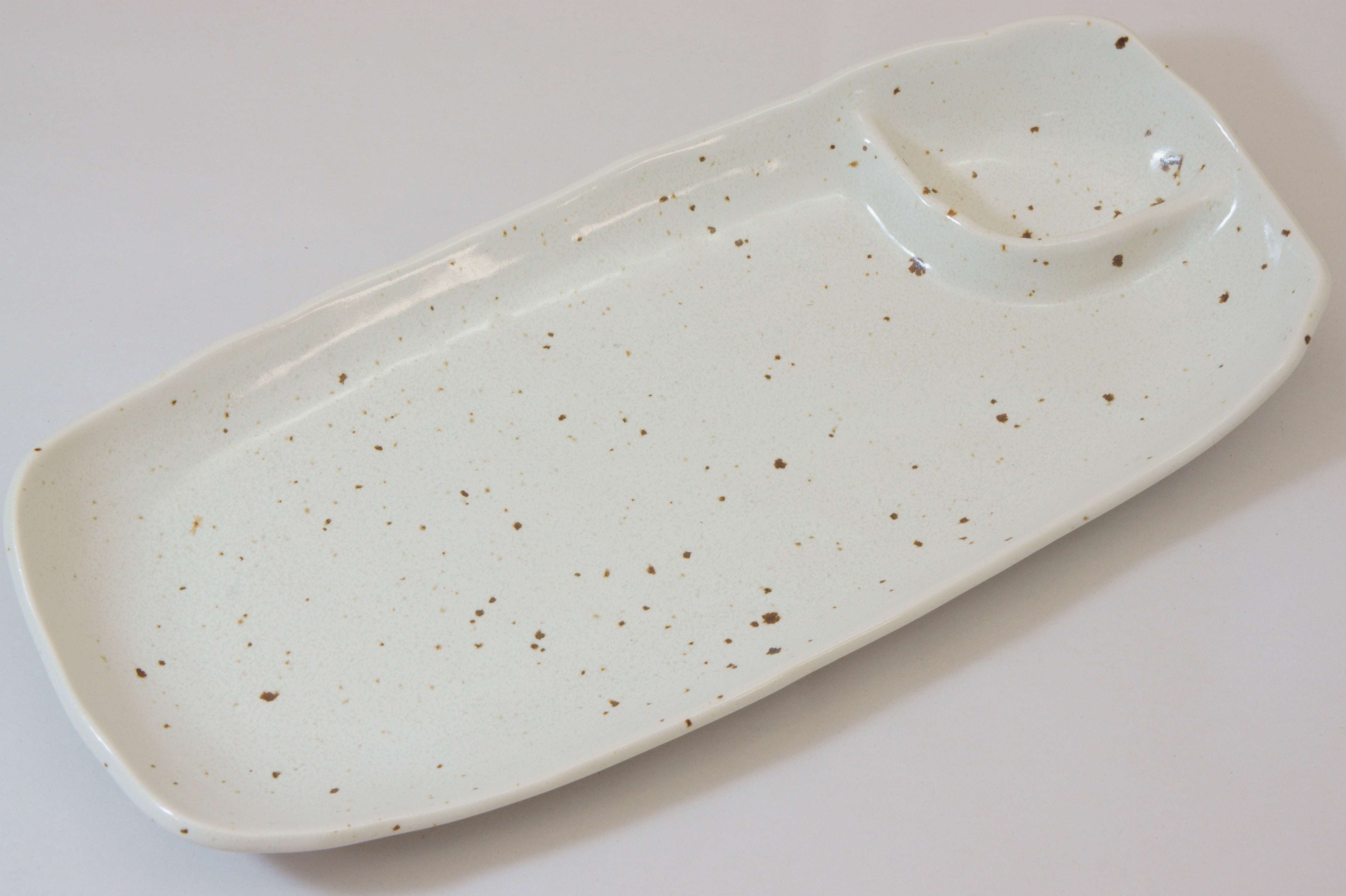 161-0895 White hokke plate w/section