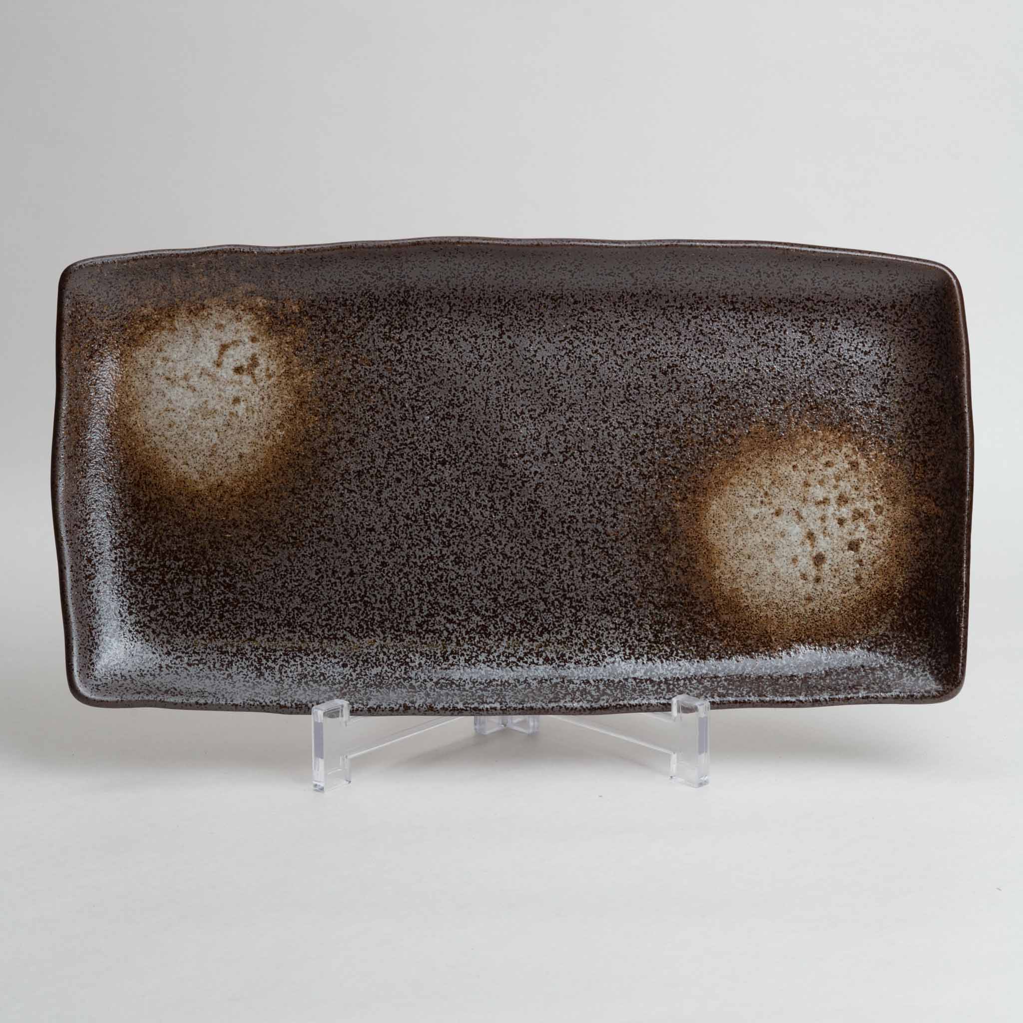 168-6065 Spots on brown Hokke plate