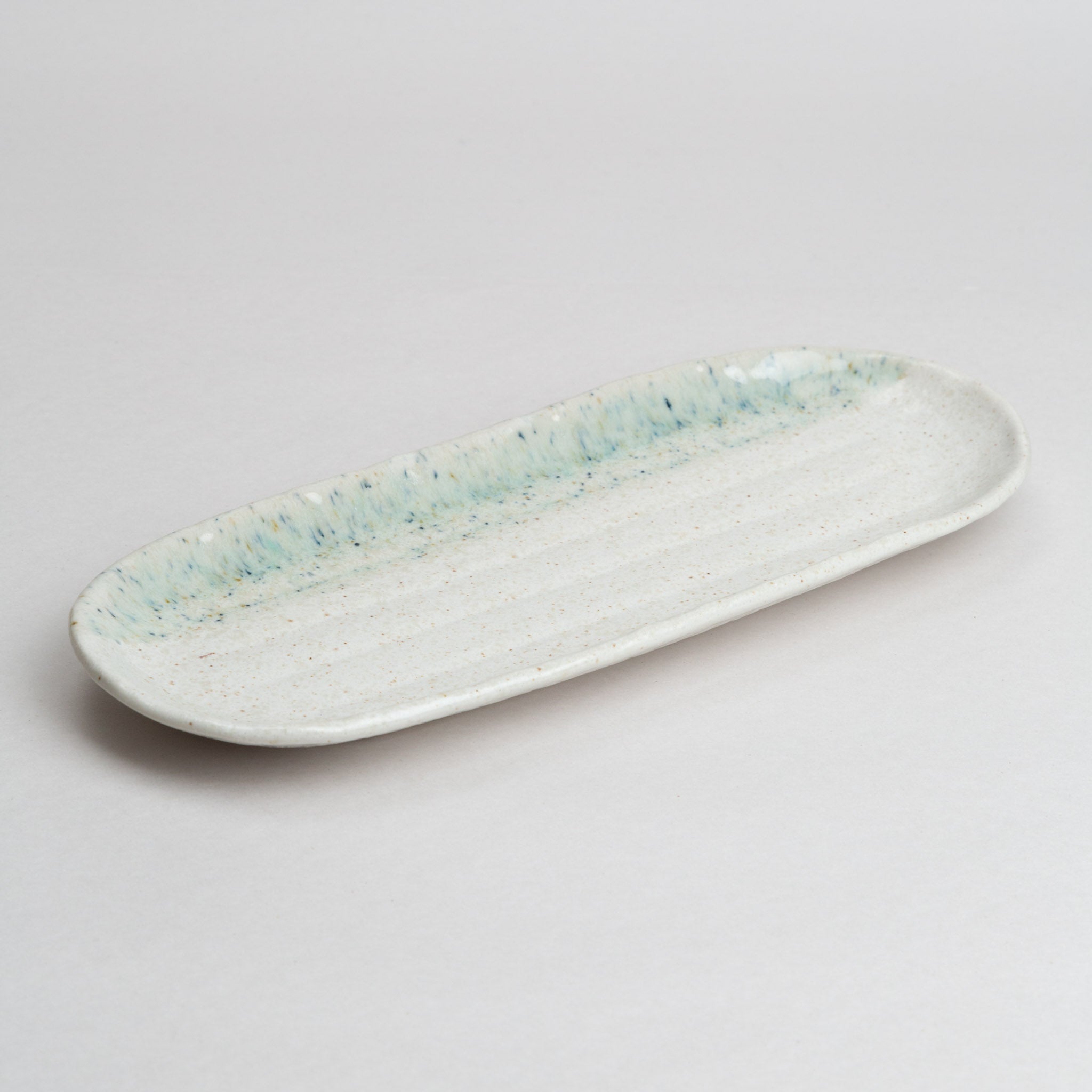 178-2226 Green on white oval sanma plate