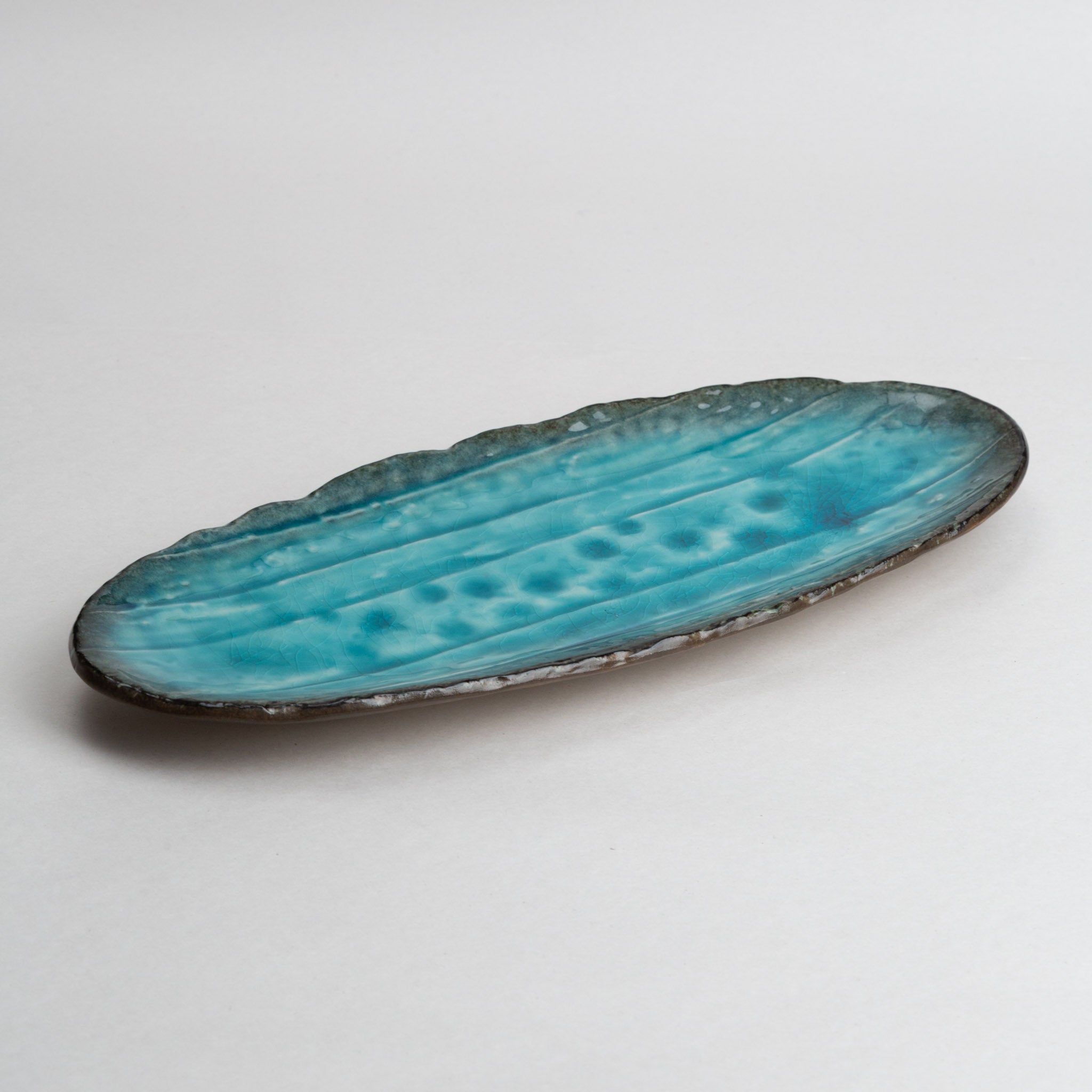 178-3484 Blue crackle-glaze oval plate