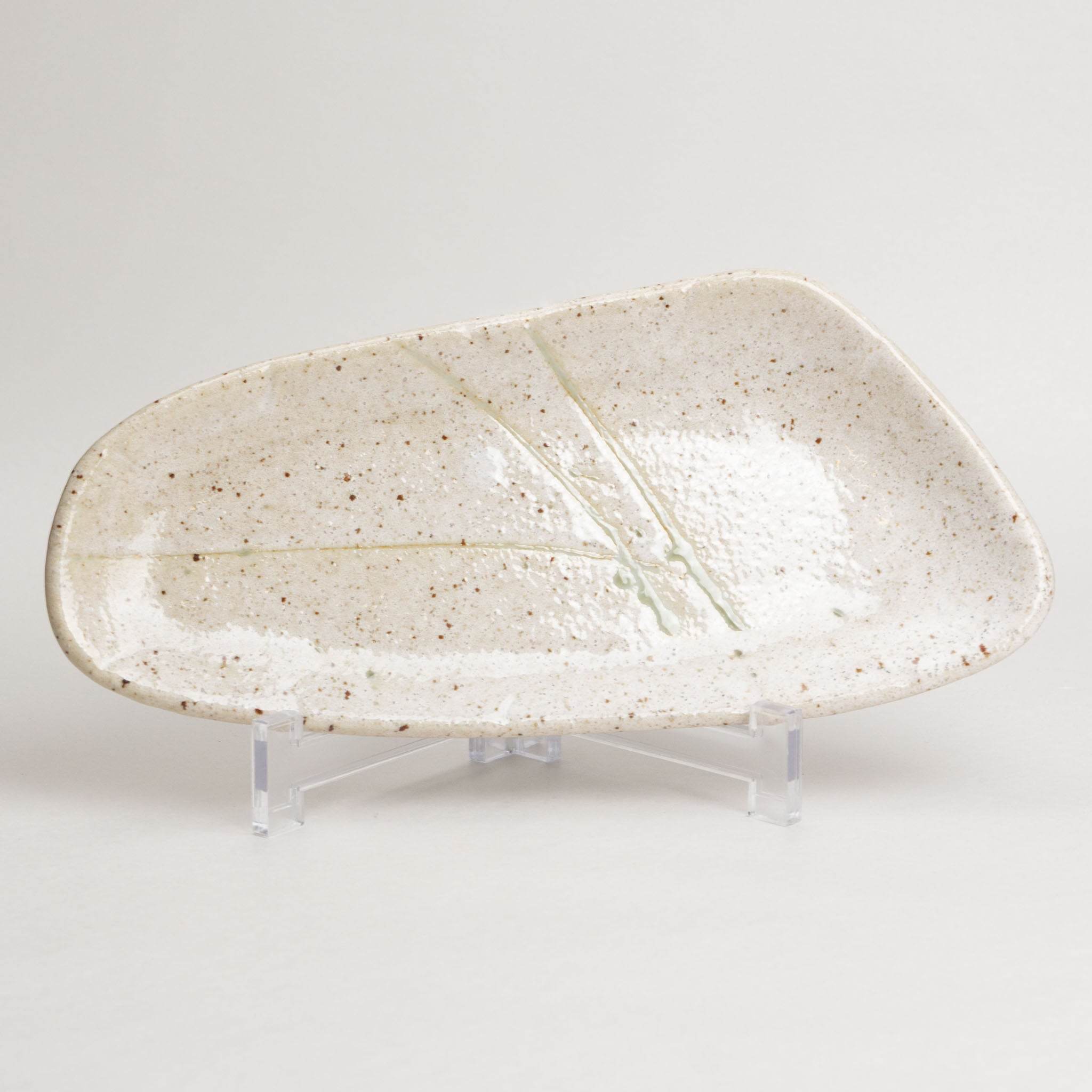 178-5938 Cream triangle long plate