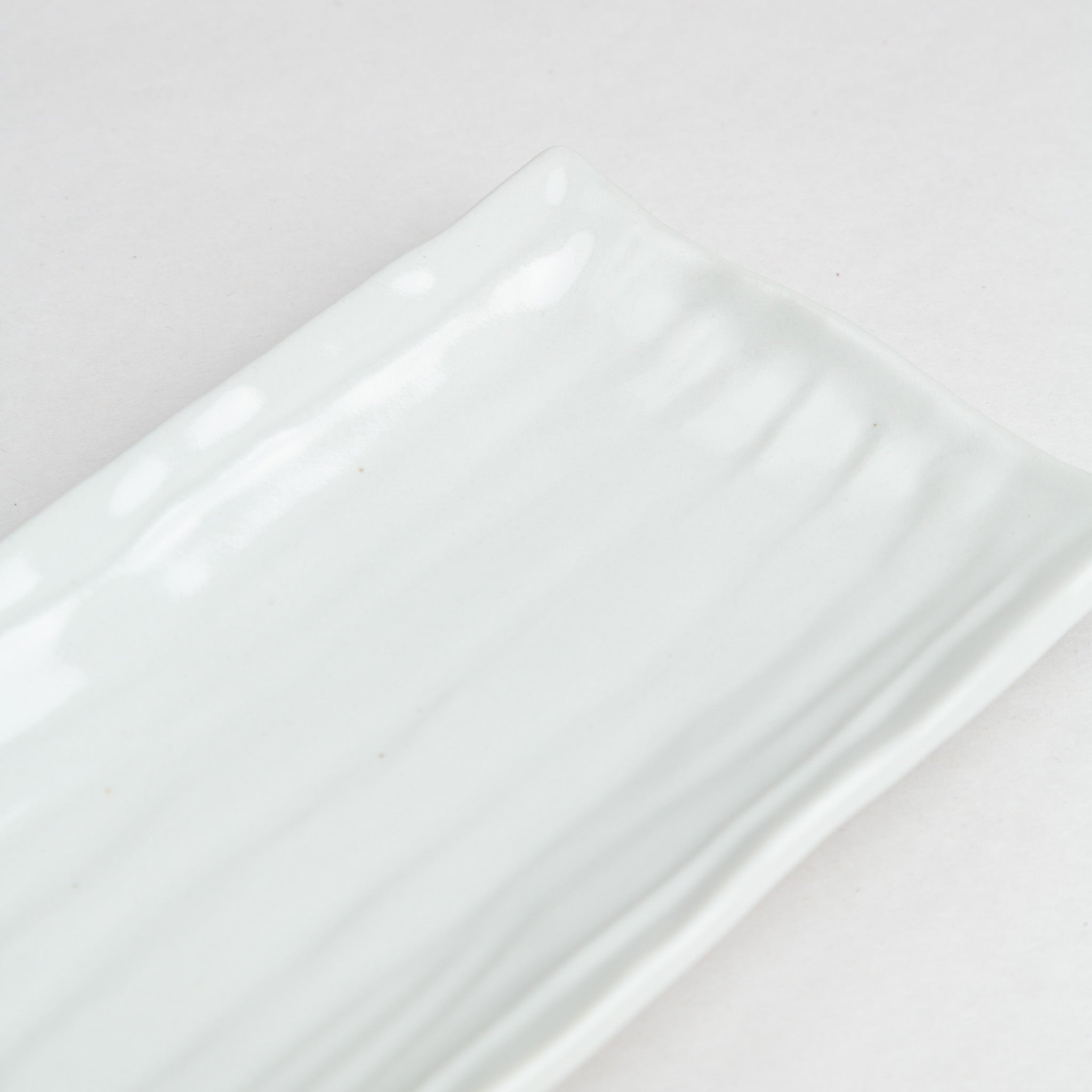 188-3680 White tsukidashi plate