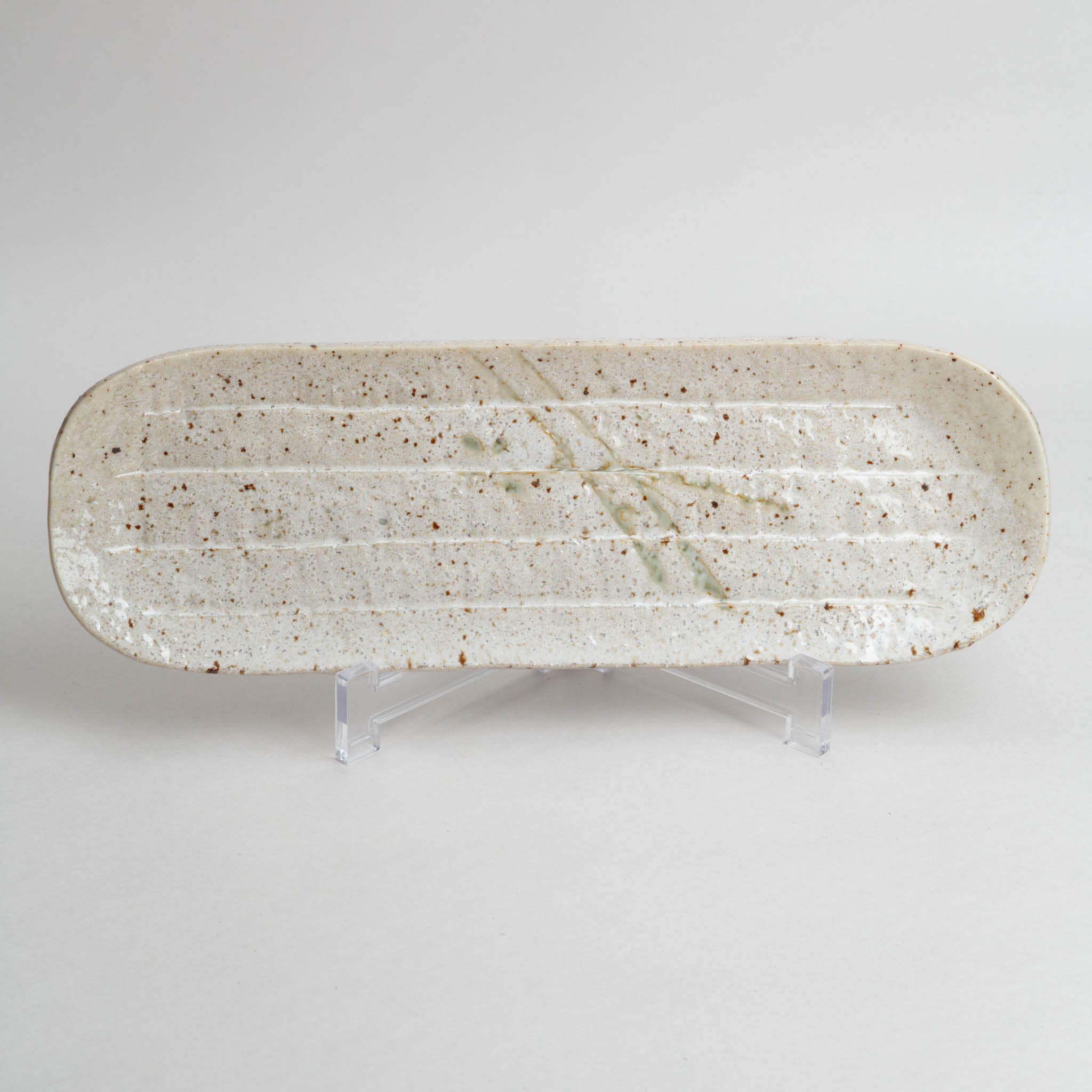 188-4495 Cream oval plate