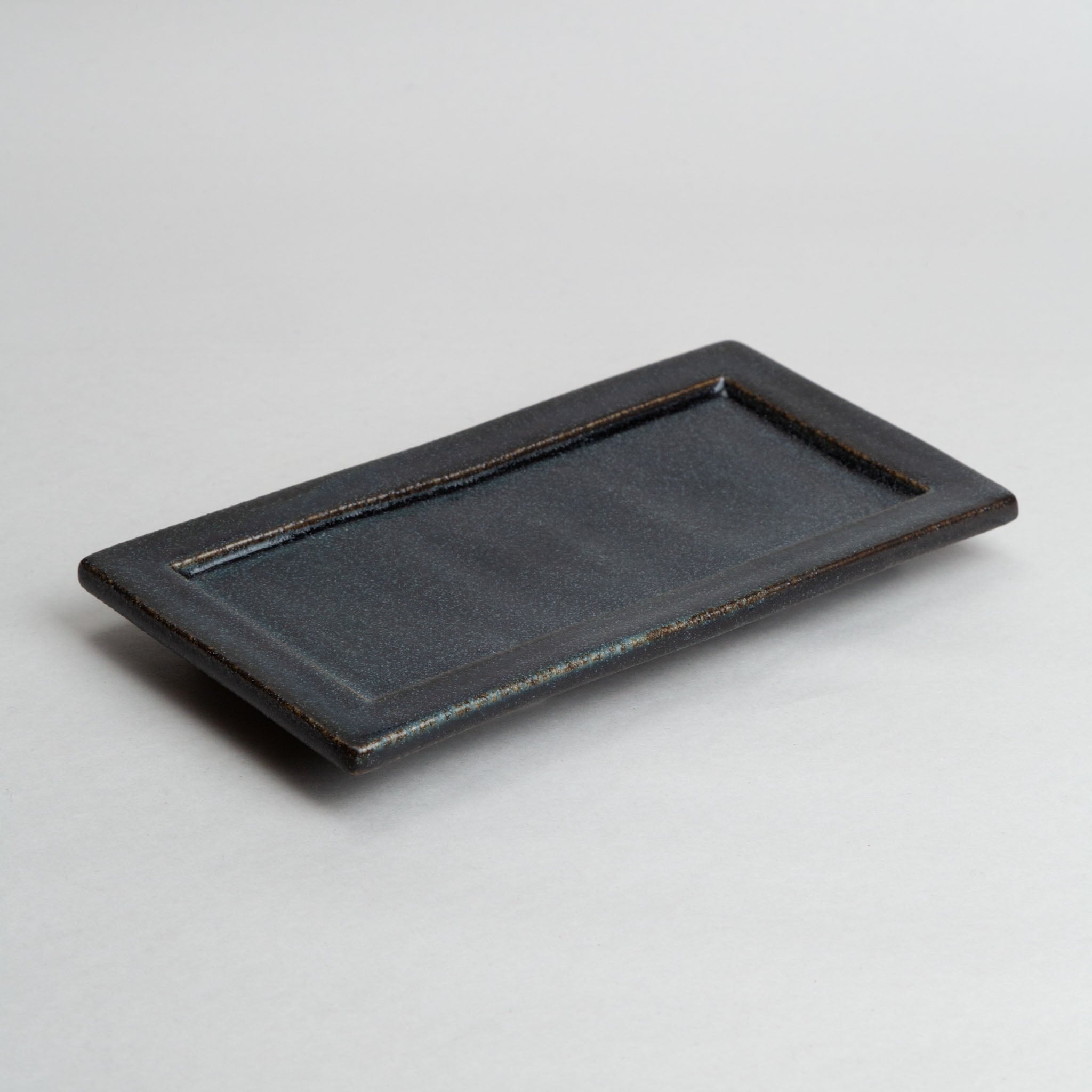 191-0564 Dark blue yakimono plate w/rim