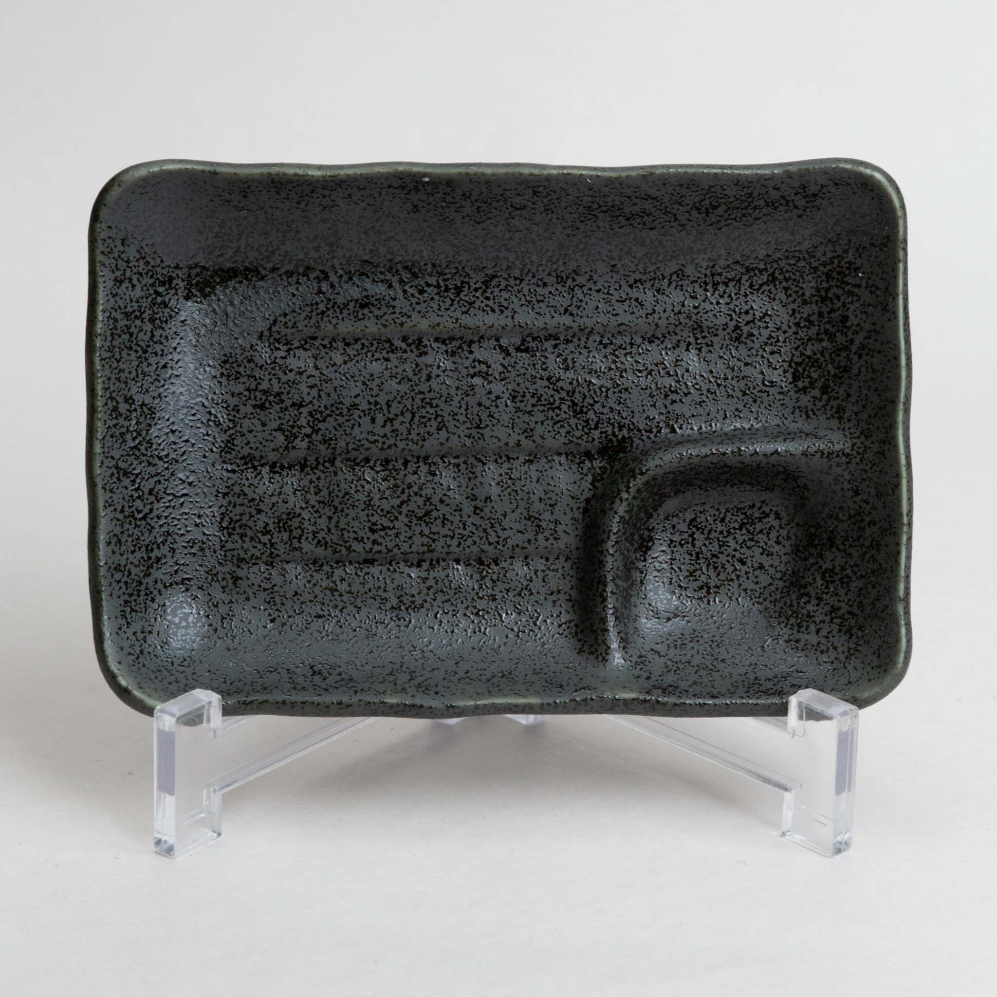191-0900 Black plate w/section