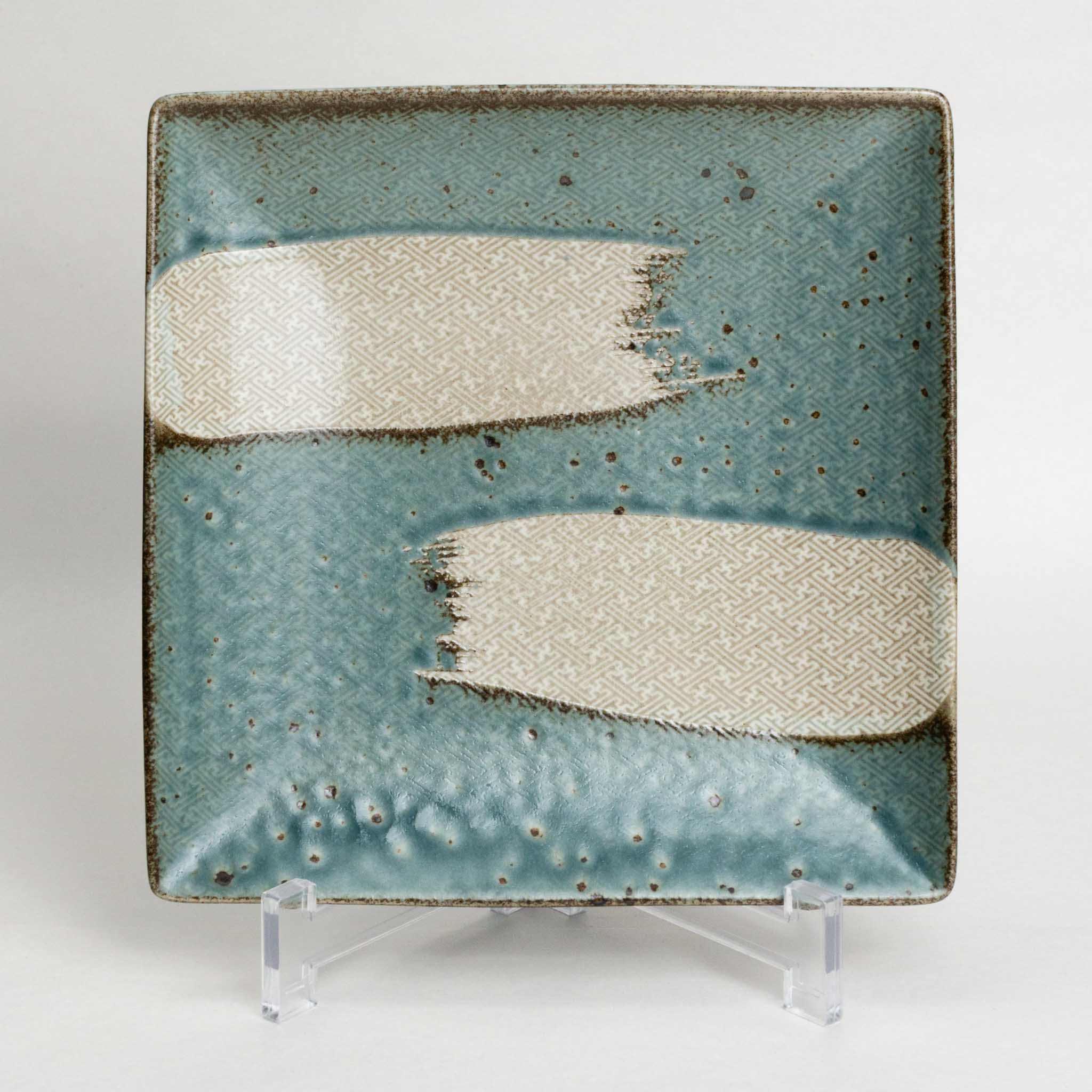 191-1190 Brushed on pale blue sq. plate