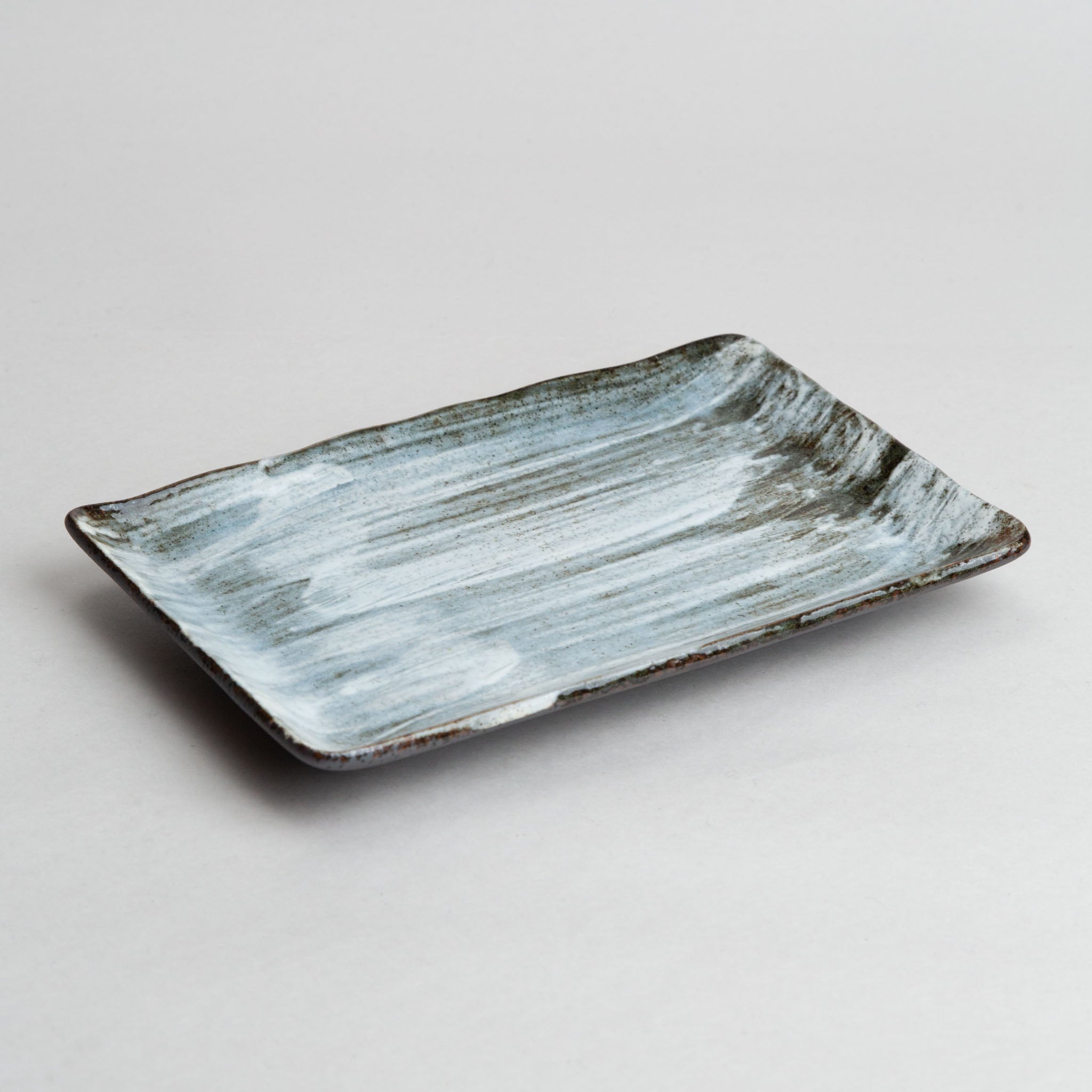 191-6026 White brush yakimono plate