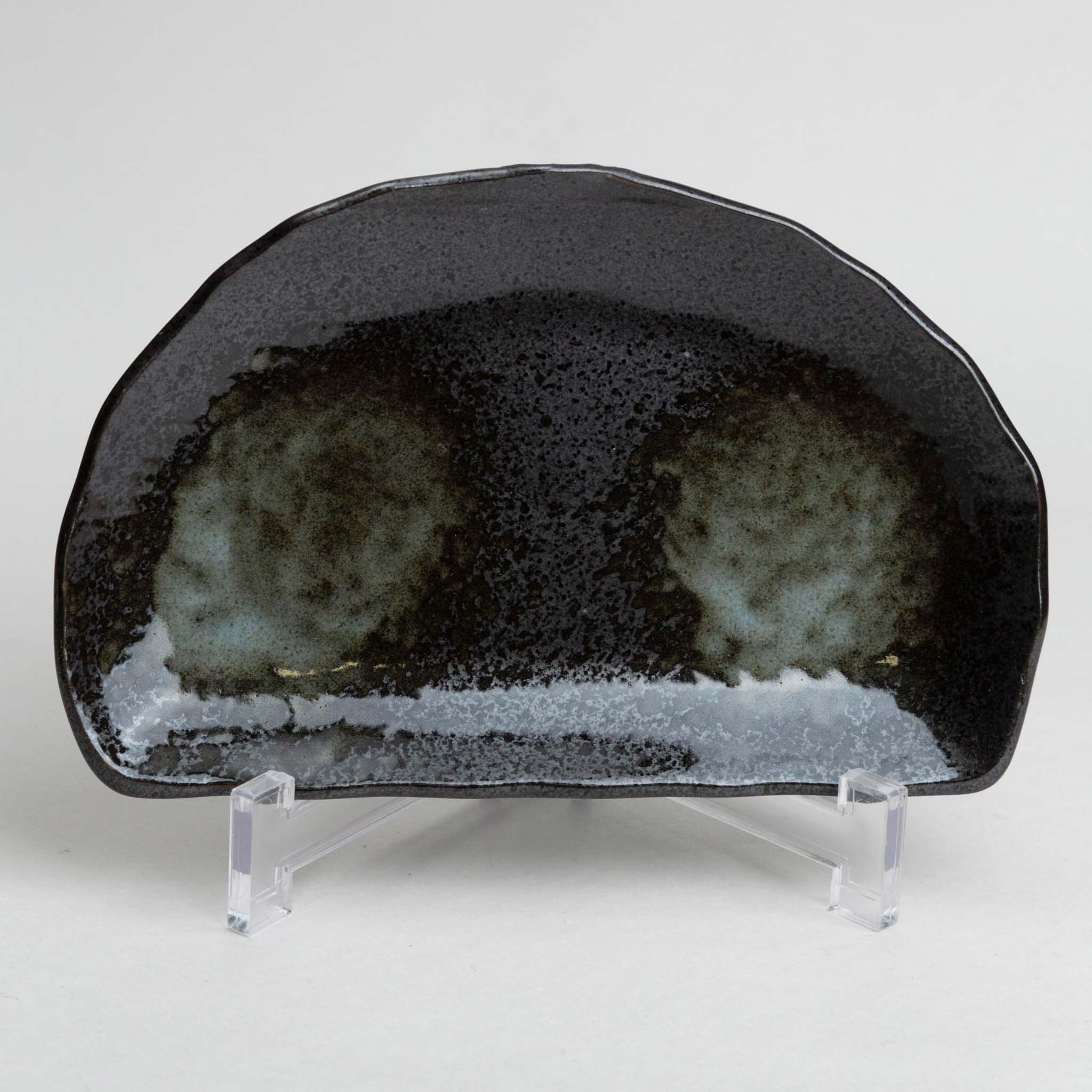 198-6242 Black semicircular plate