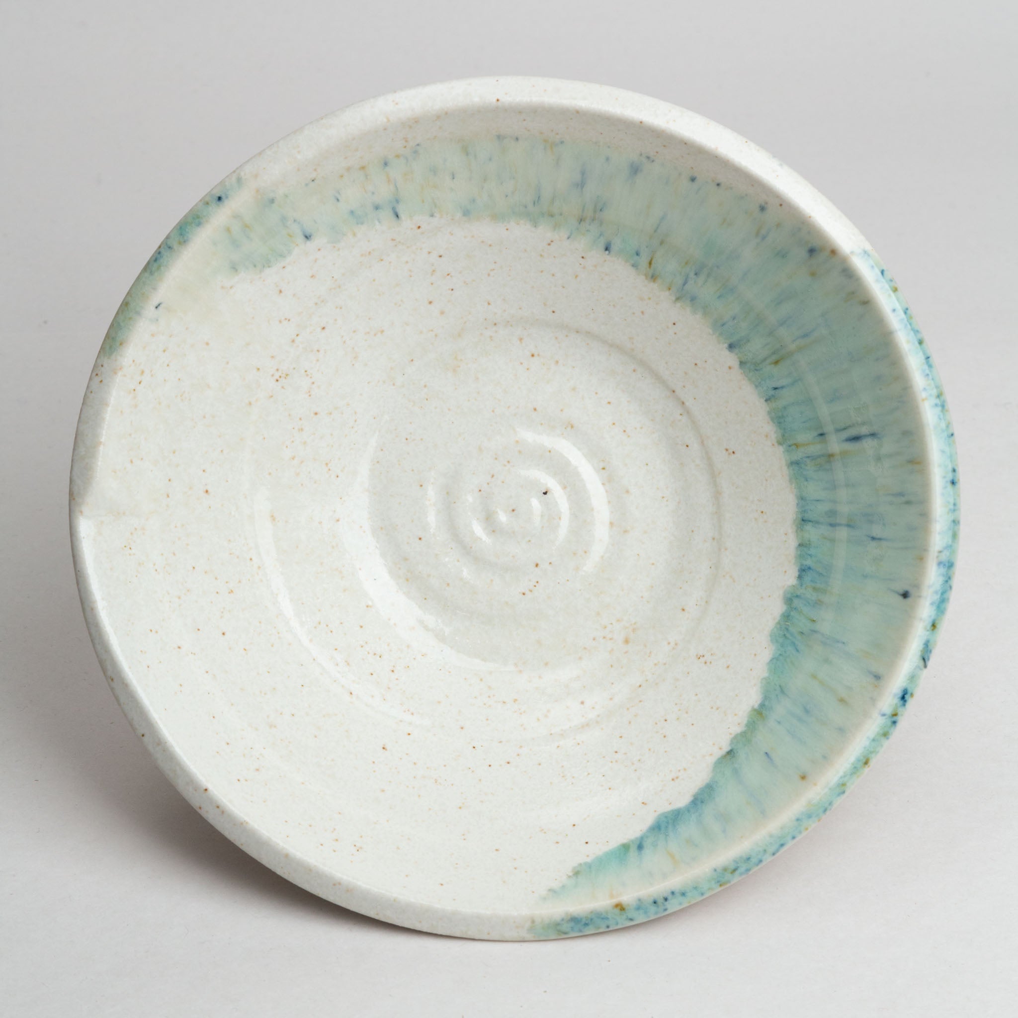 211-0999 Blue on white serving bowl 23cm