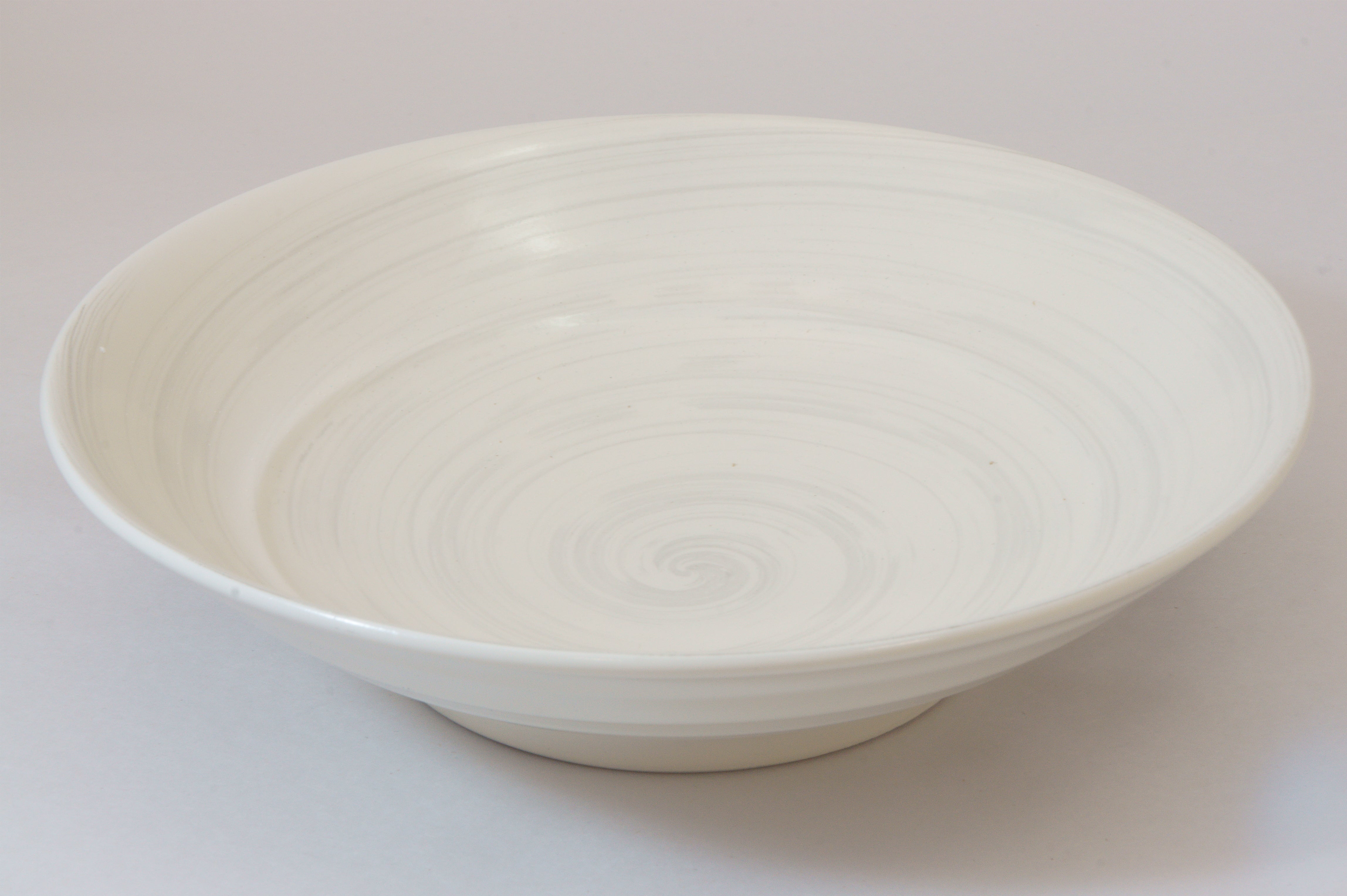 211-1092 White scroll serving bowl