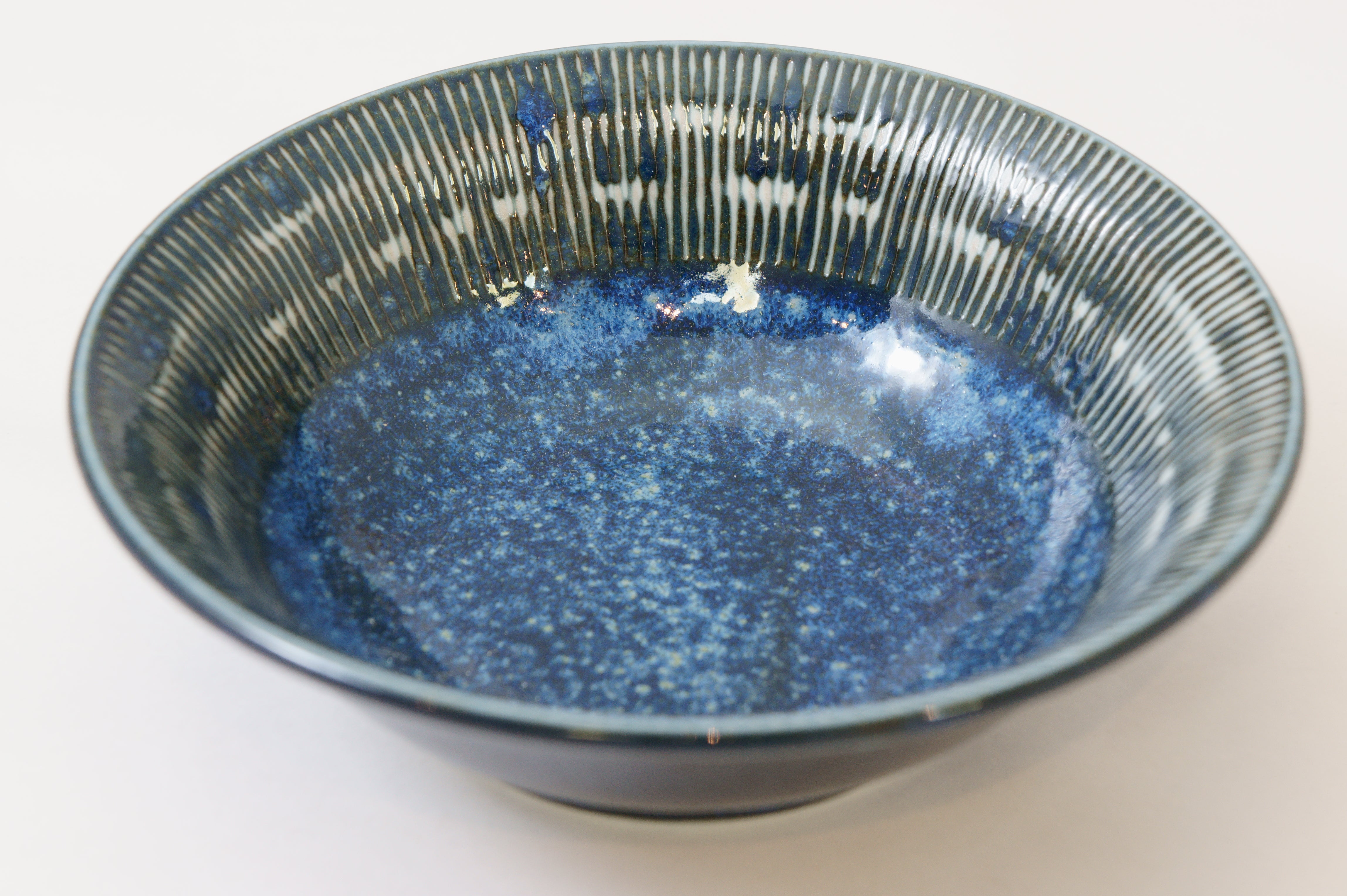 221-0441 Blue tochiri bowl