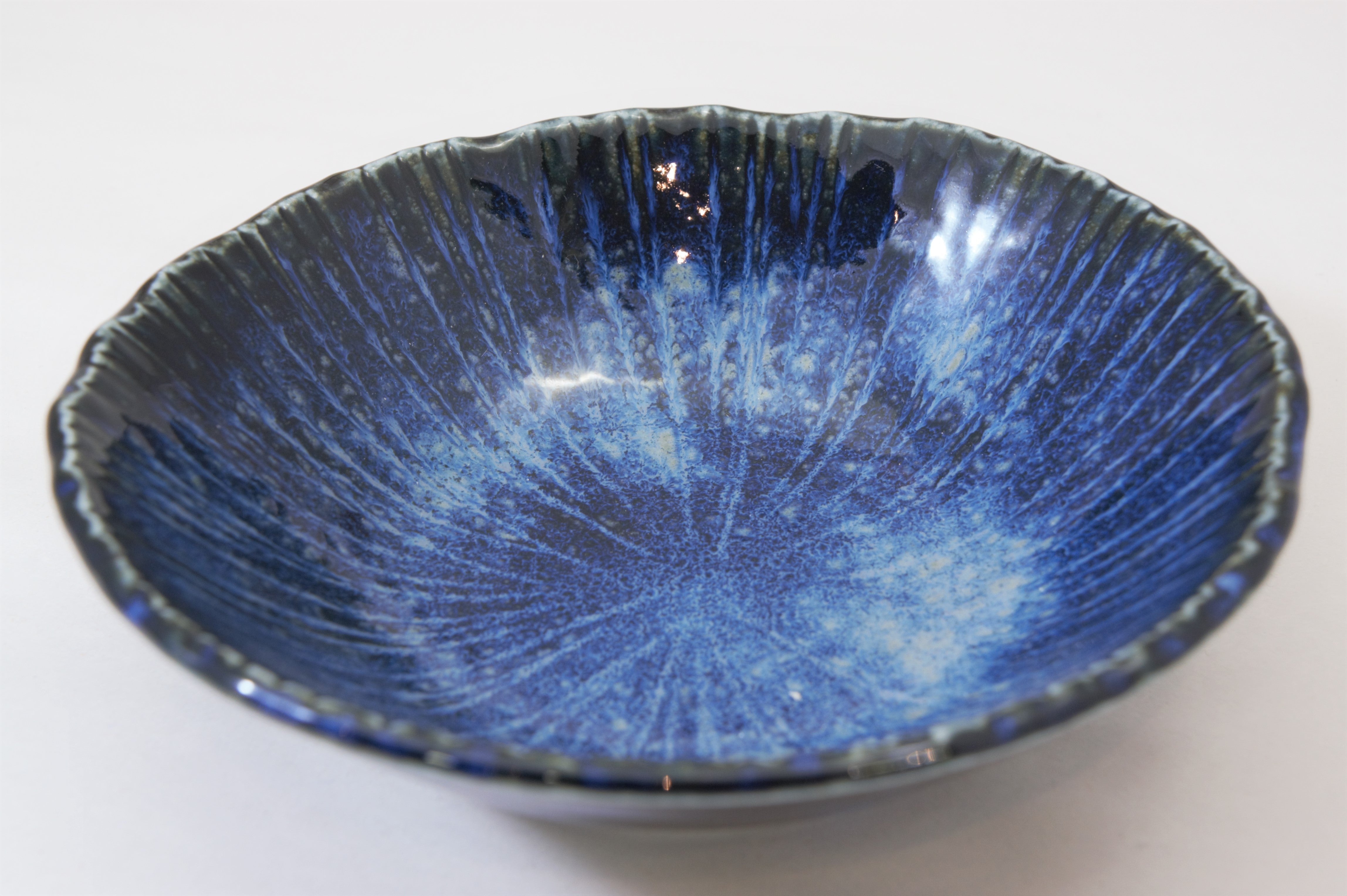 221-0444 Blue mid oval bowl 15cm
