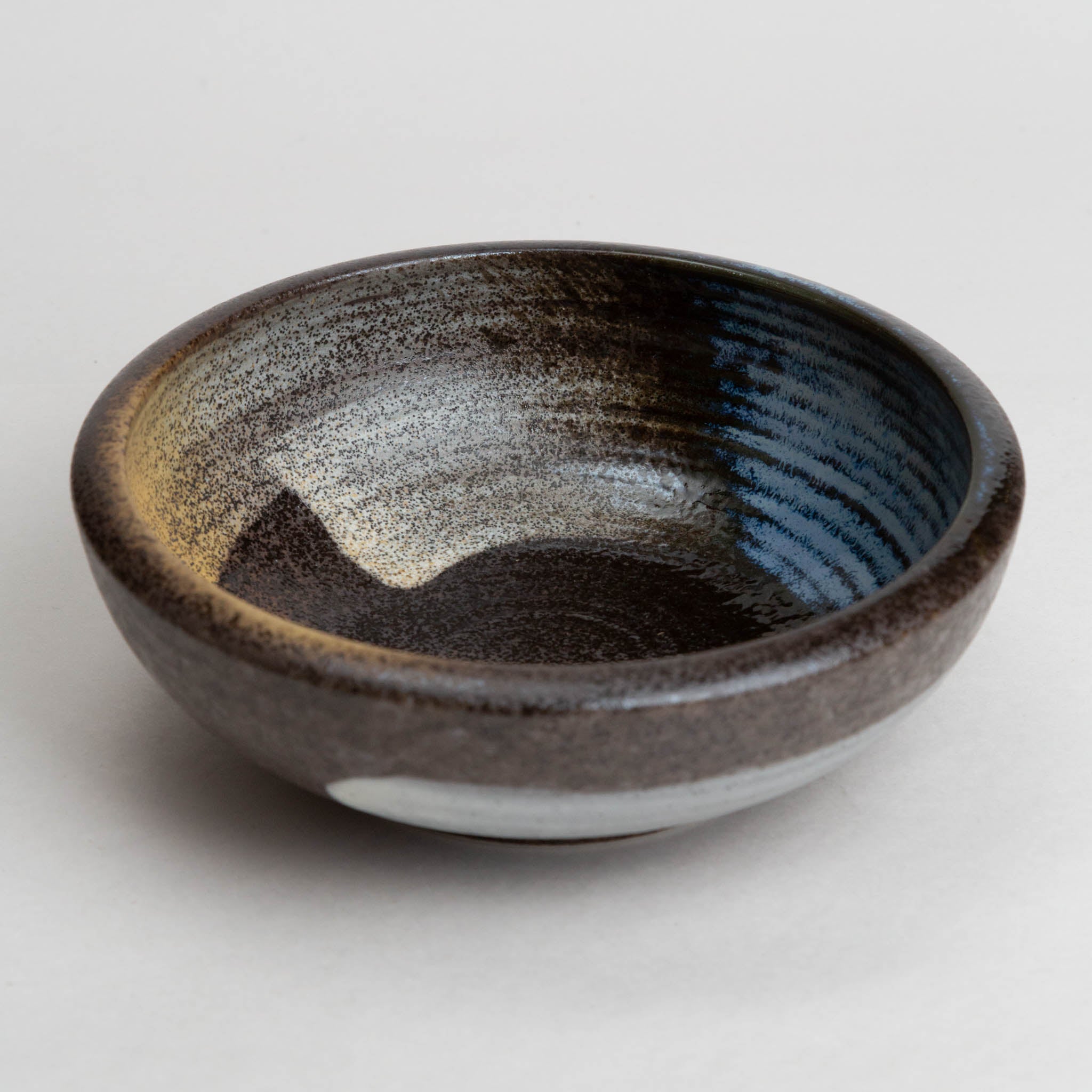 221-0598 Hagoromo mid bowl 17cm