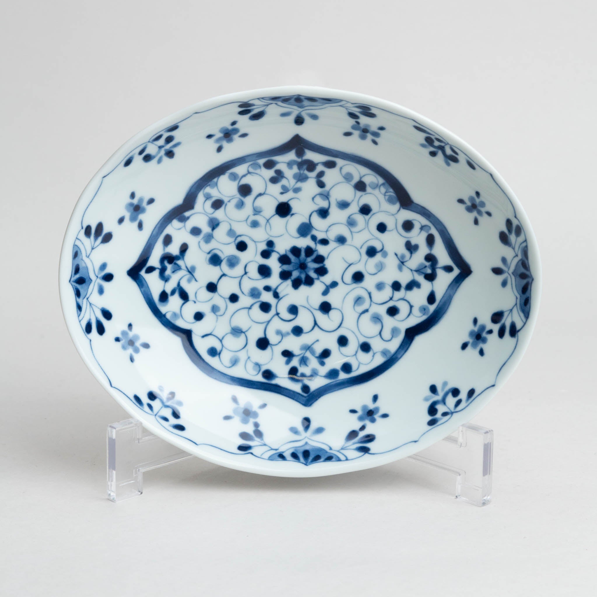 221-1045 Karakusa oval shallow bowl