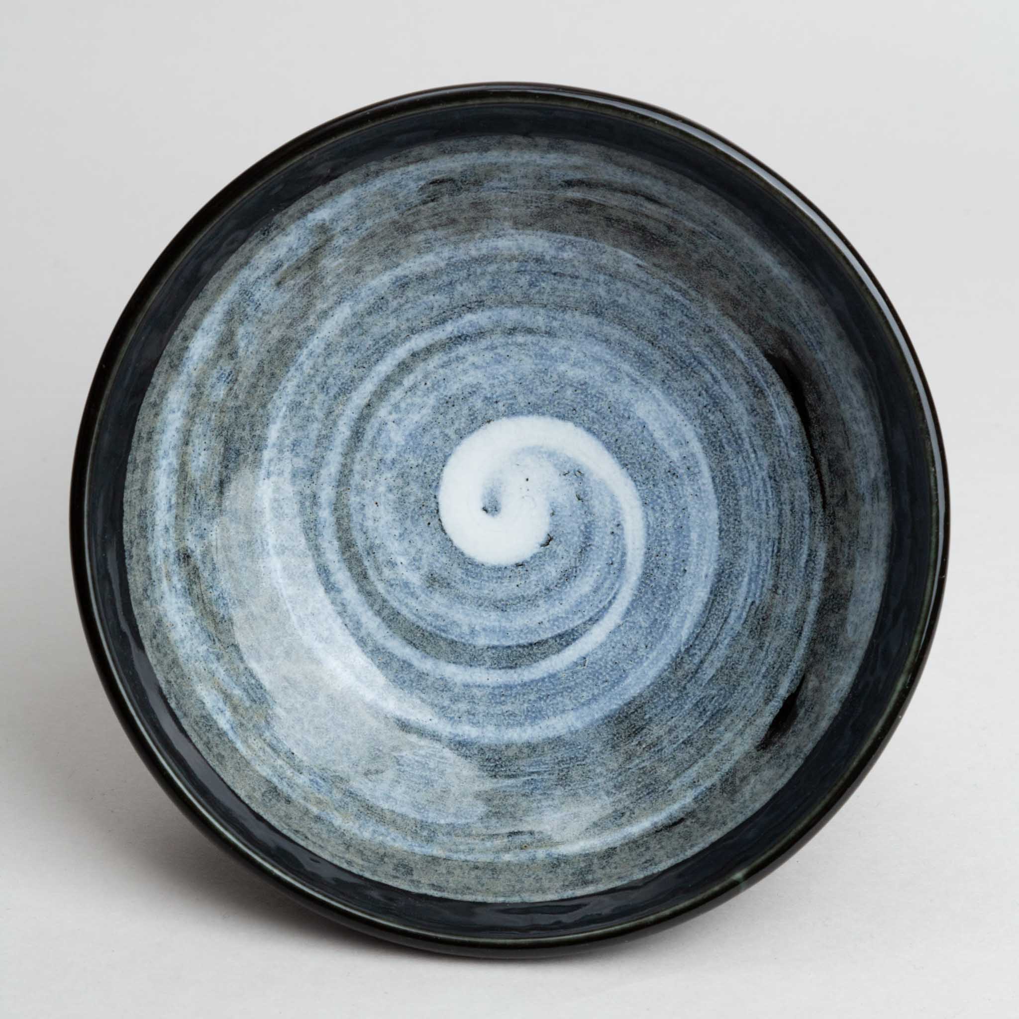 228-3534 Grey on black medium bowl