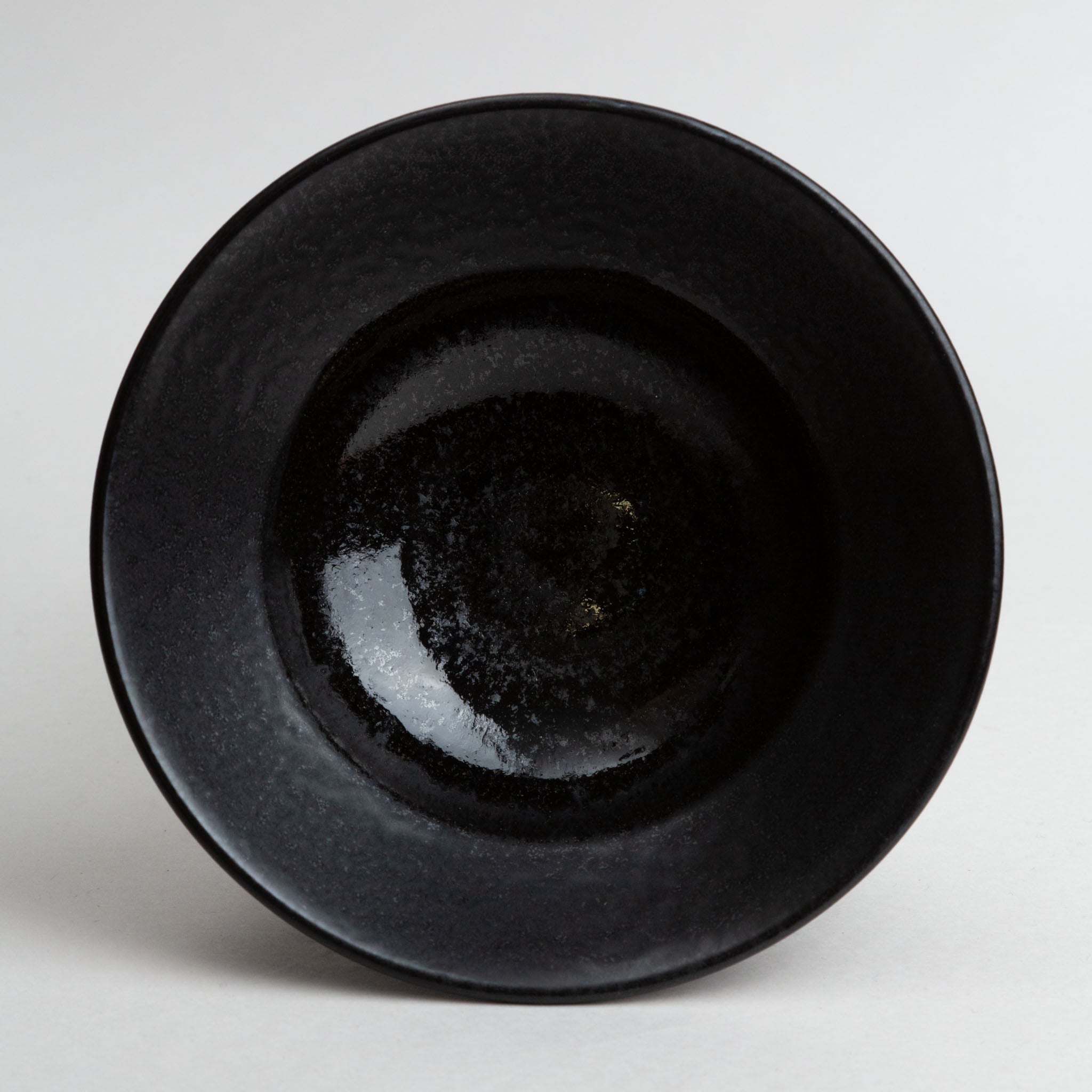228-4526 Black medium bowl 16cm
