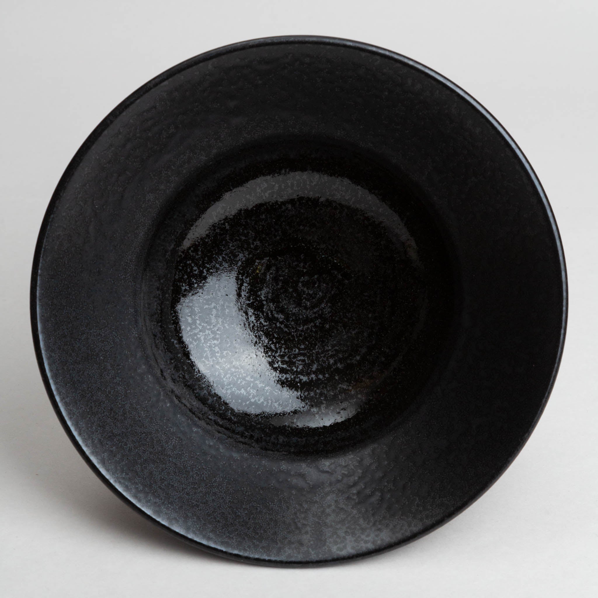228-4813 Black bowl 20cm