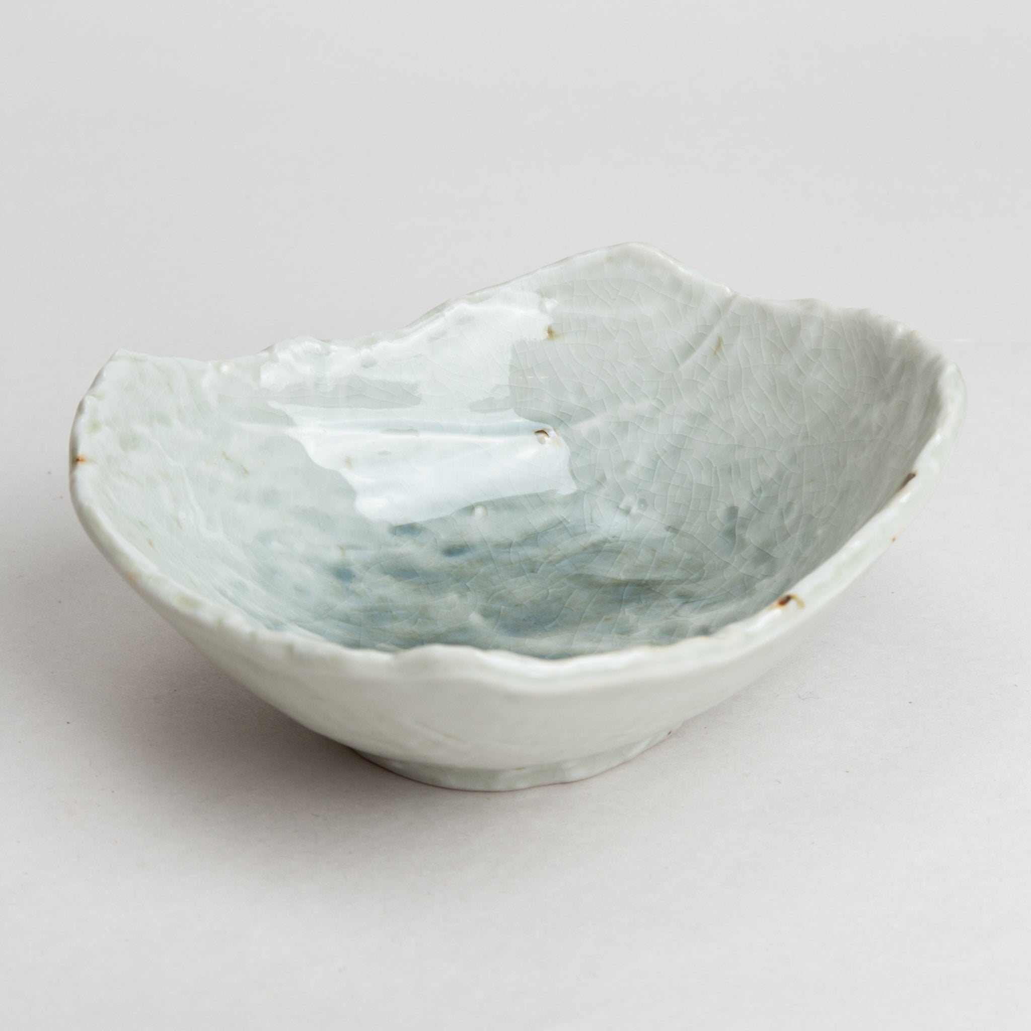 228-6128 Deformed mid bowl