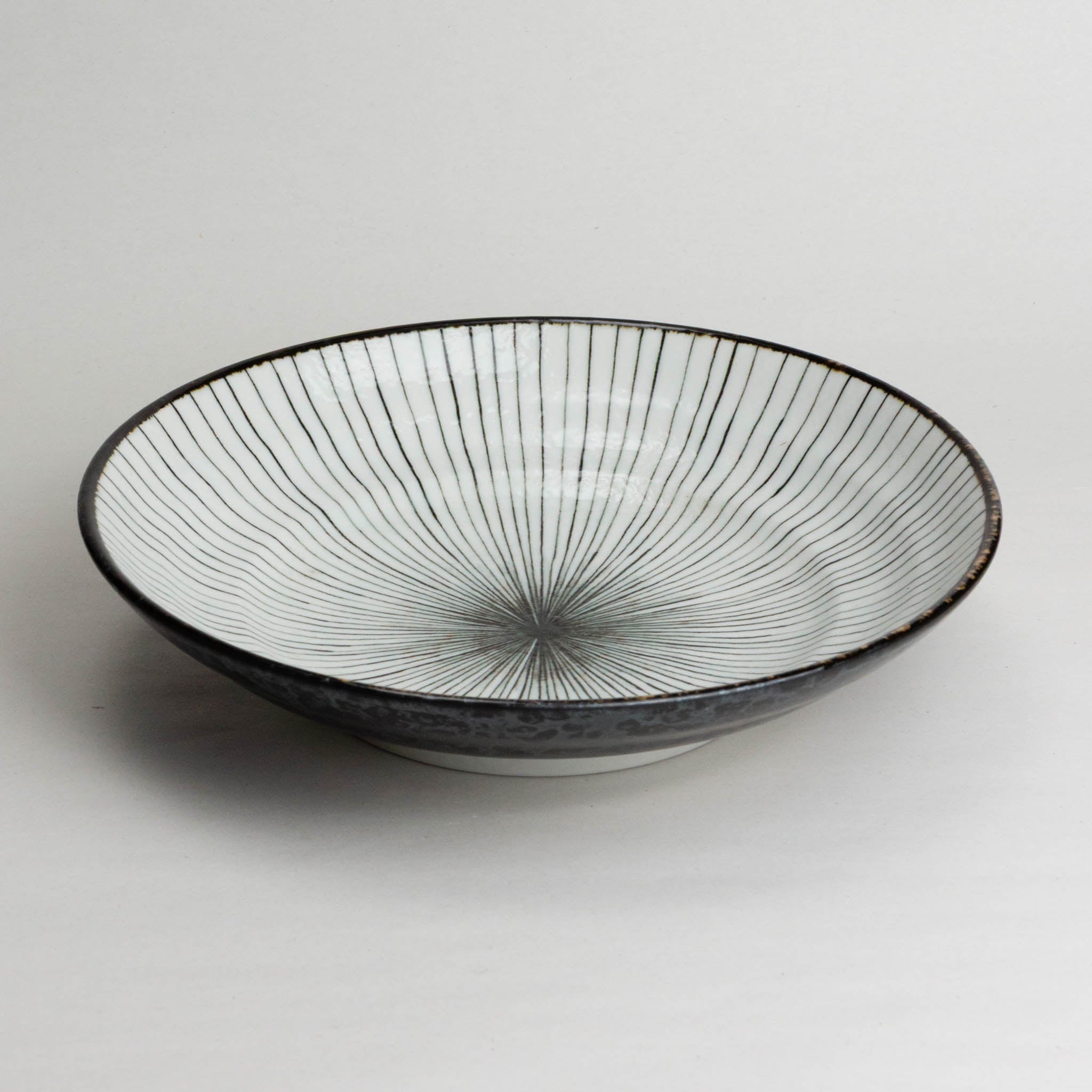 231-0177 Black Tokusa shallow bowl