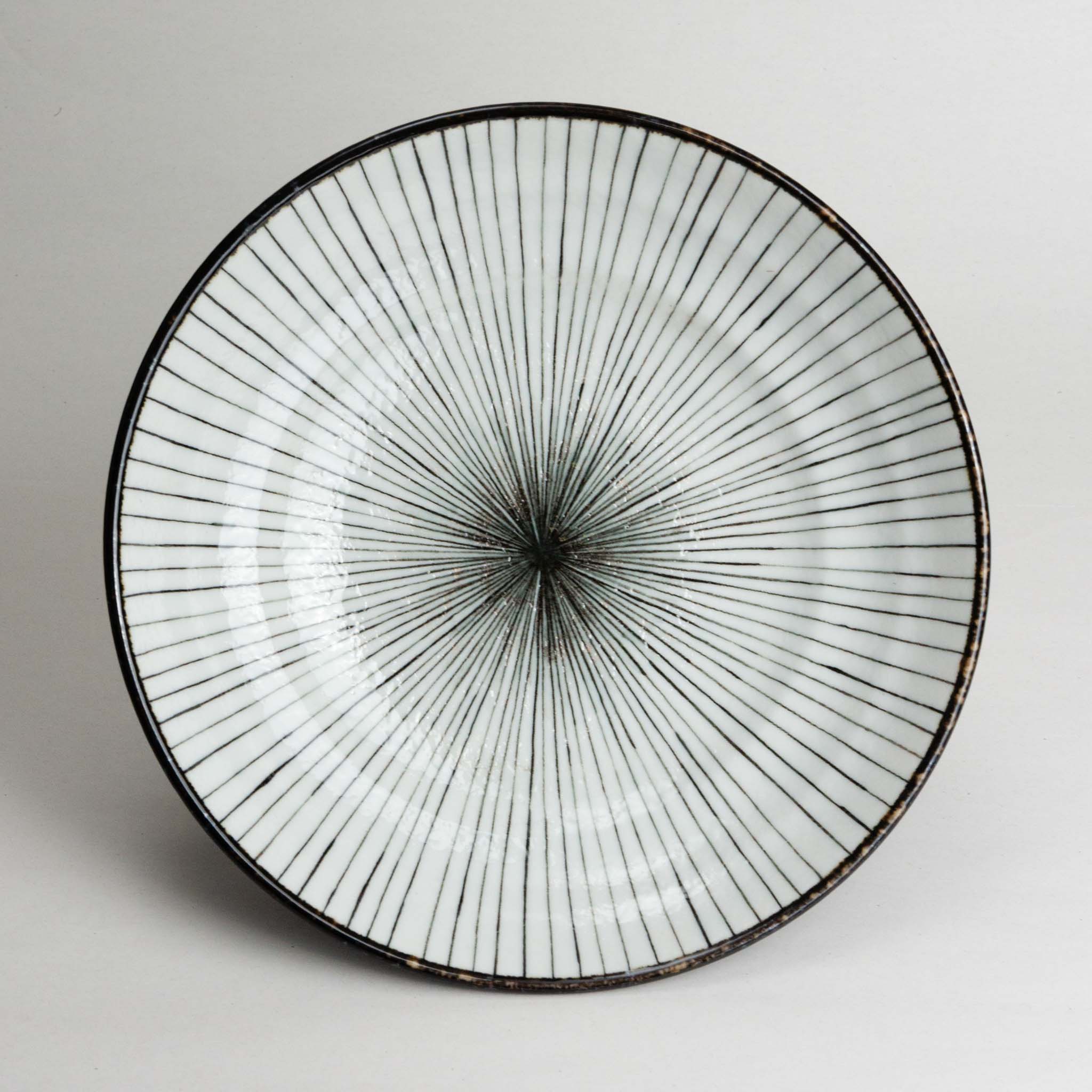 231-0177 Black Tokusa shallow bowl