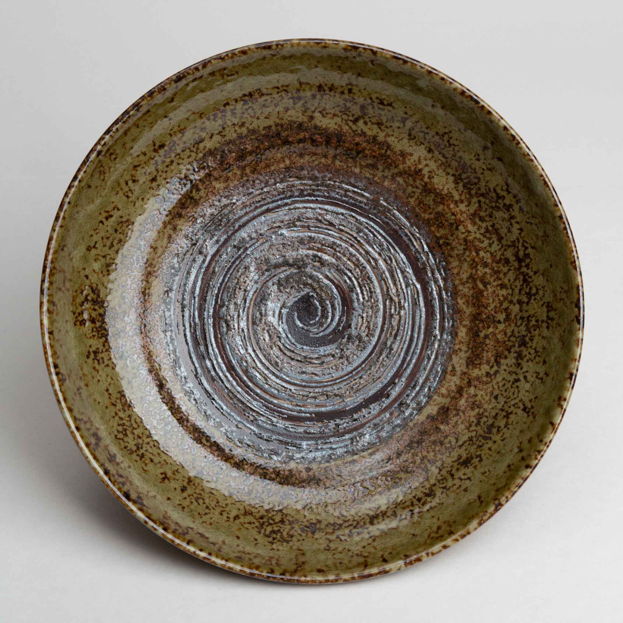 238-4609 Green on brown shallow bowl
