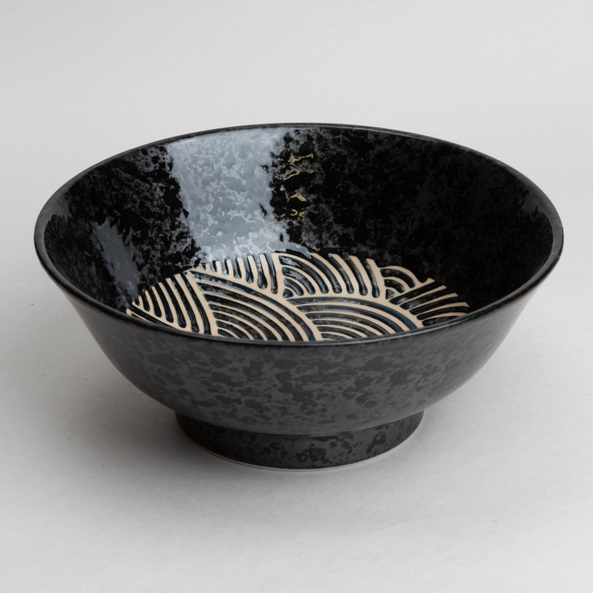 241-0210 Waves on black ramen bowl