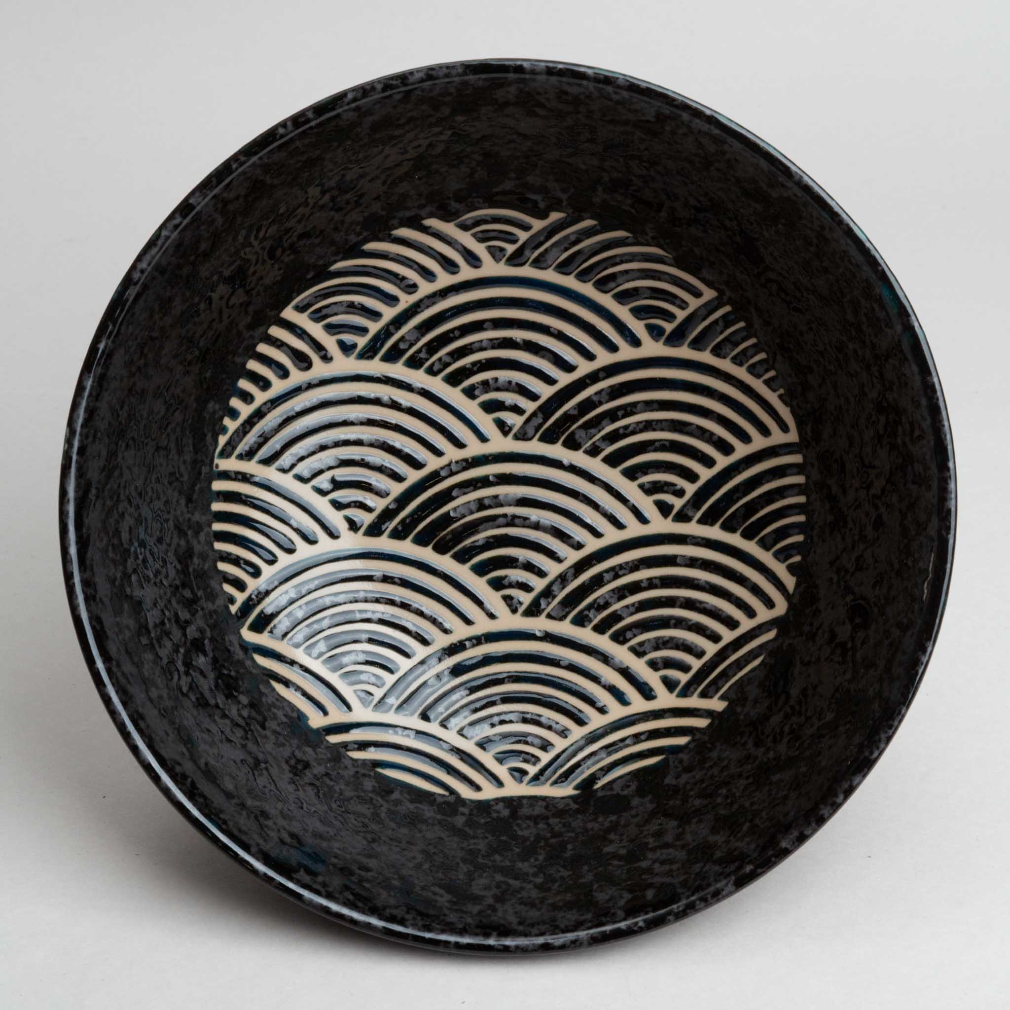 241-0210 Waves on black ramen bowl