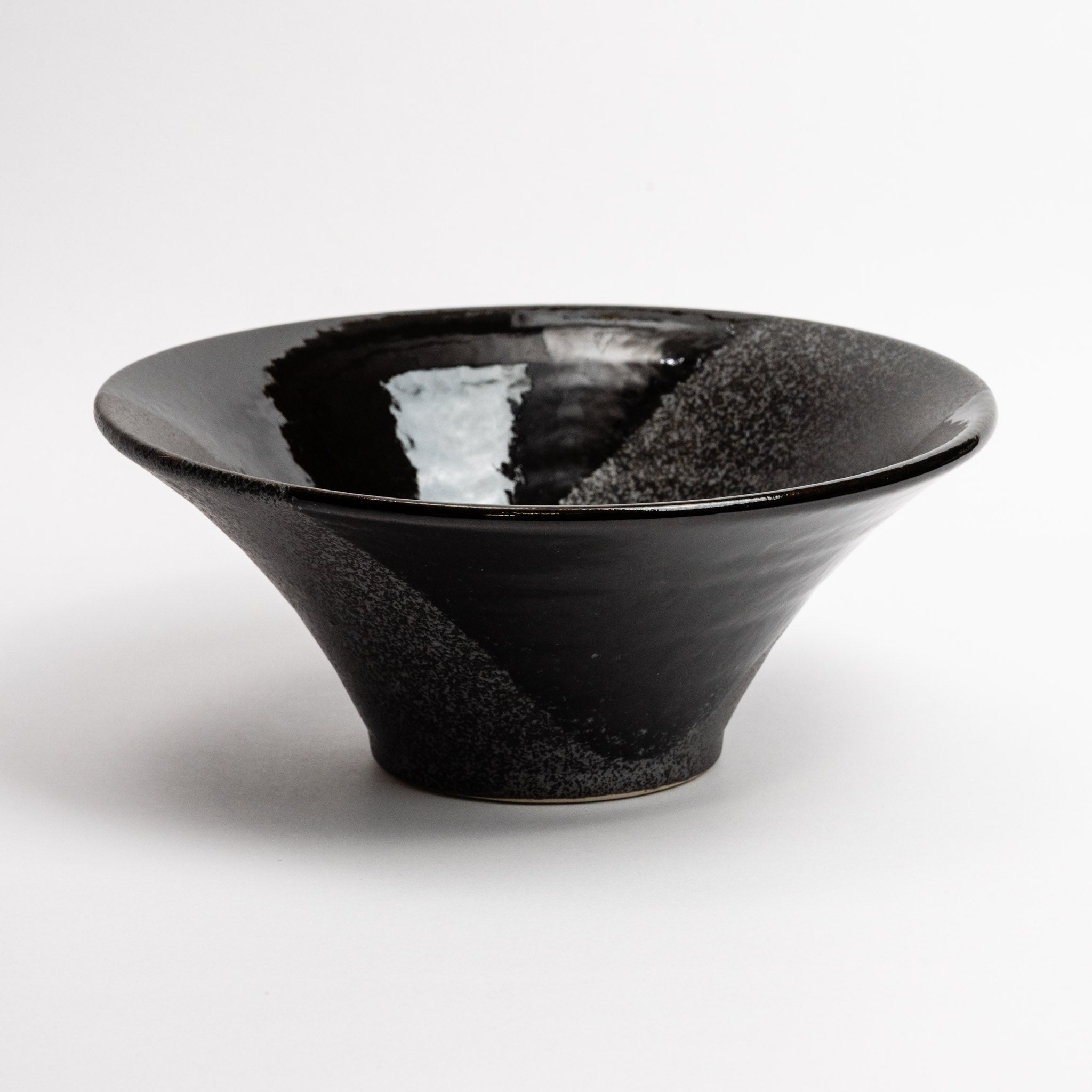 241-1808 Two-tone black bowl