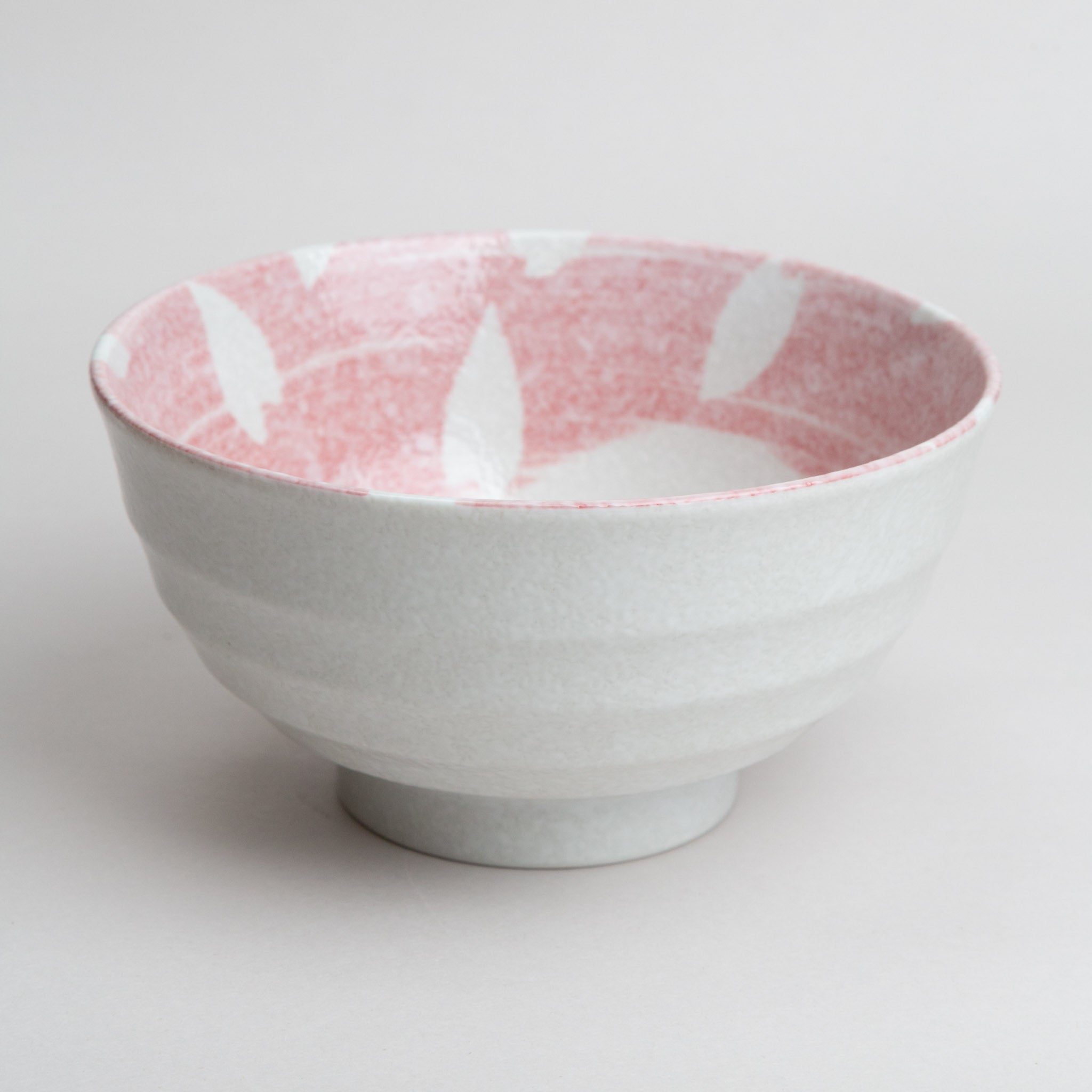 258-4214 Pink rabbit donburi bowl