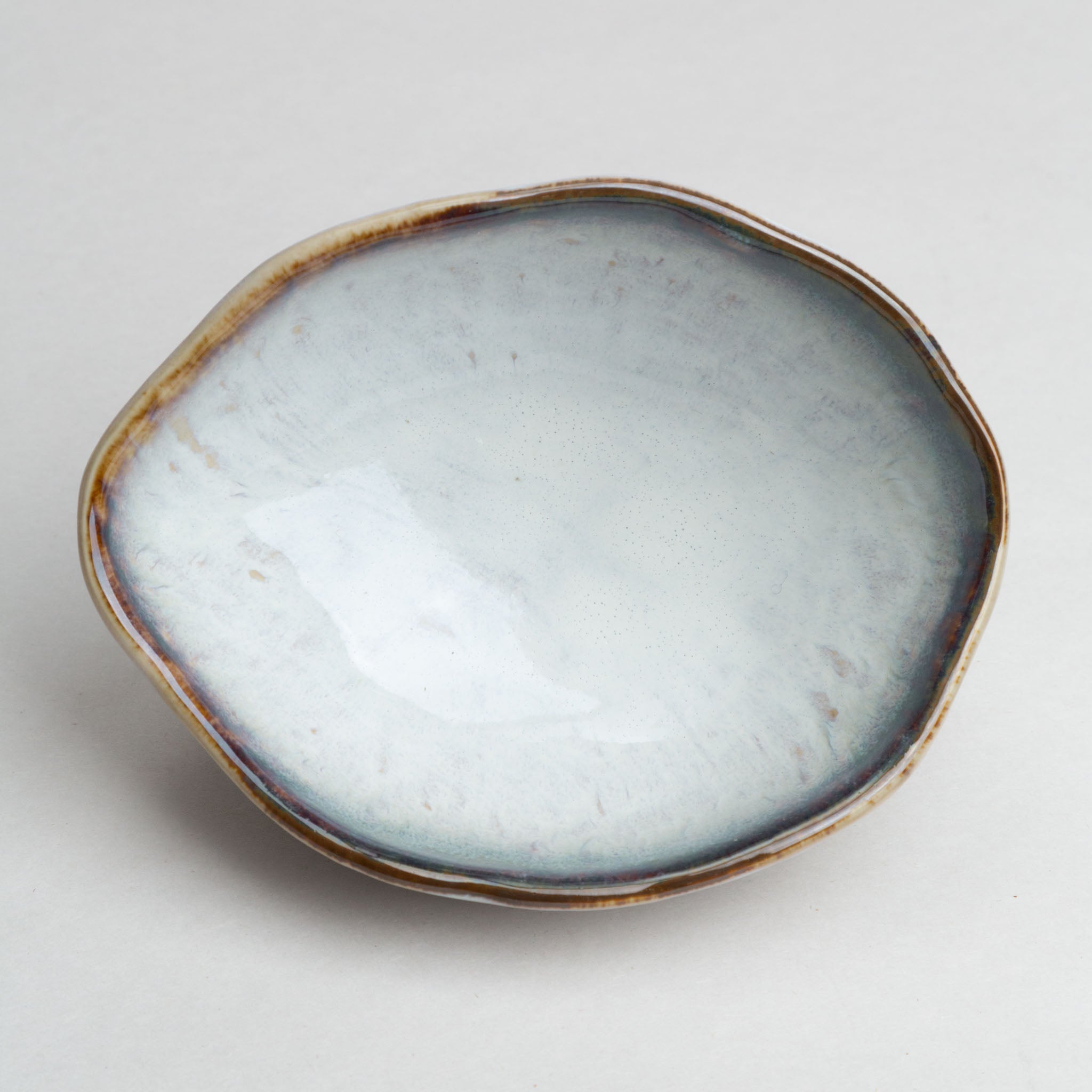 261-0148 White oval bowl