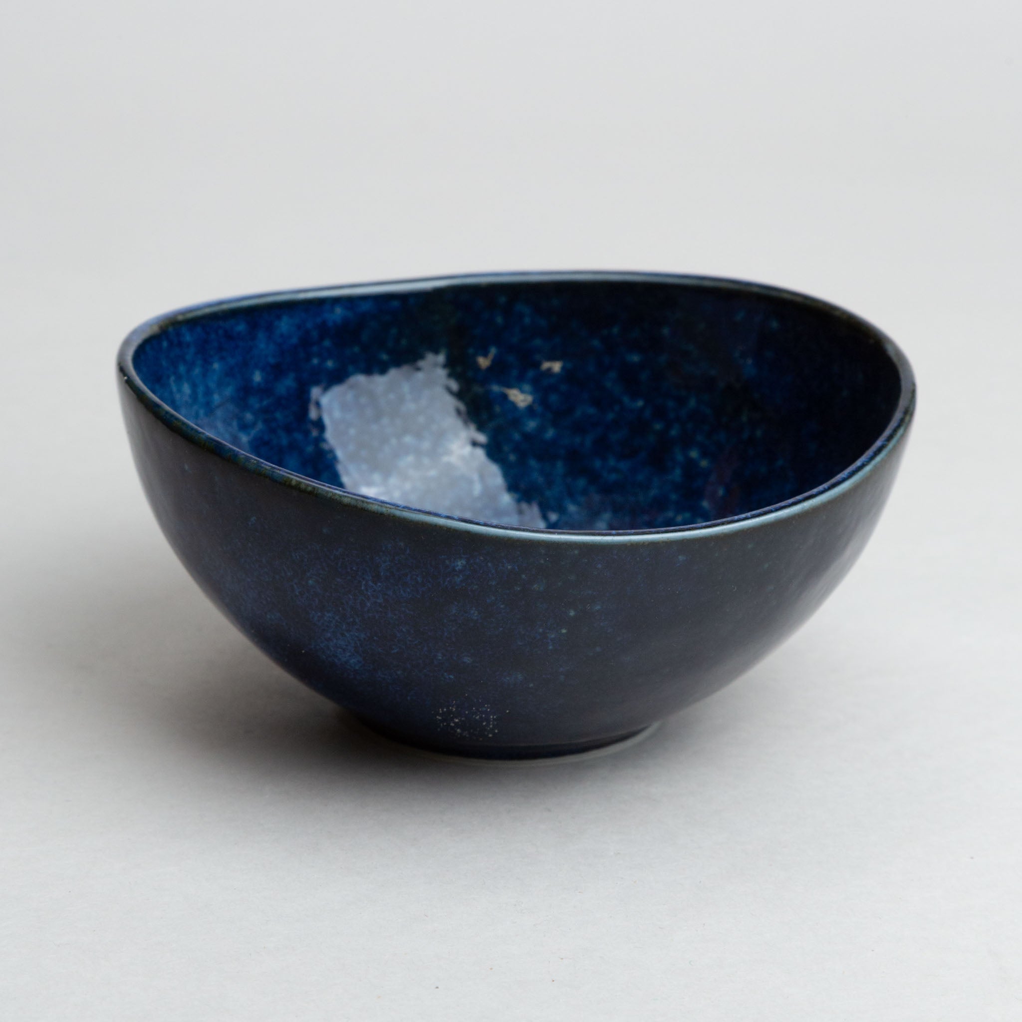 261-0712 Blue oval bowl