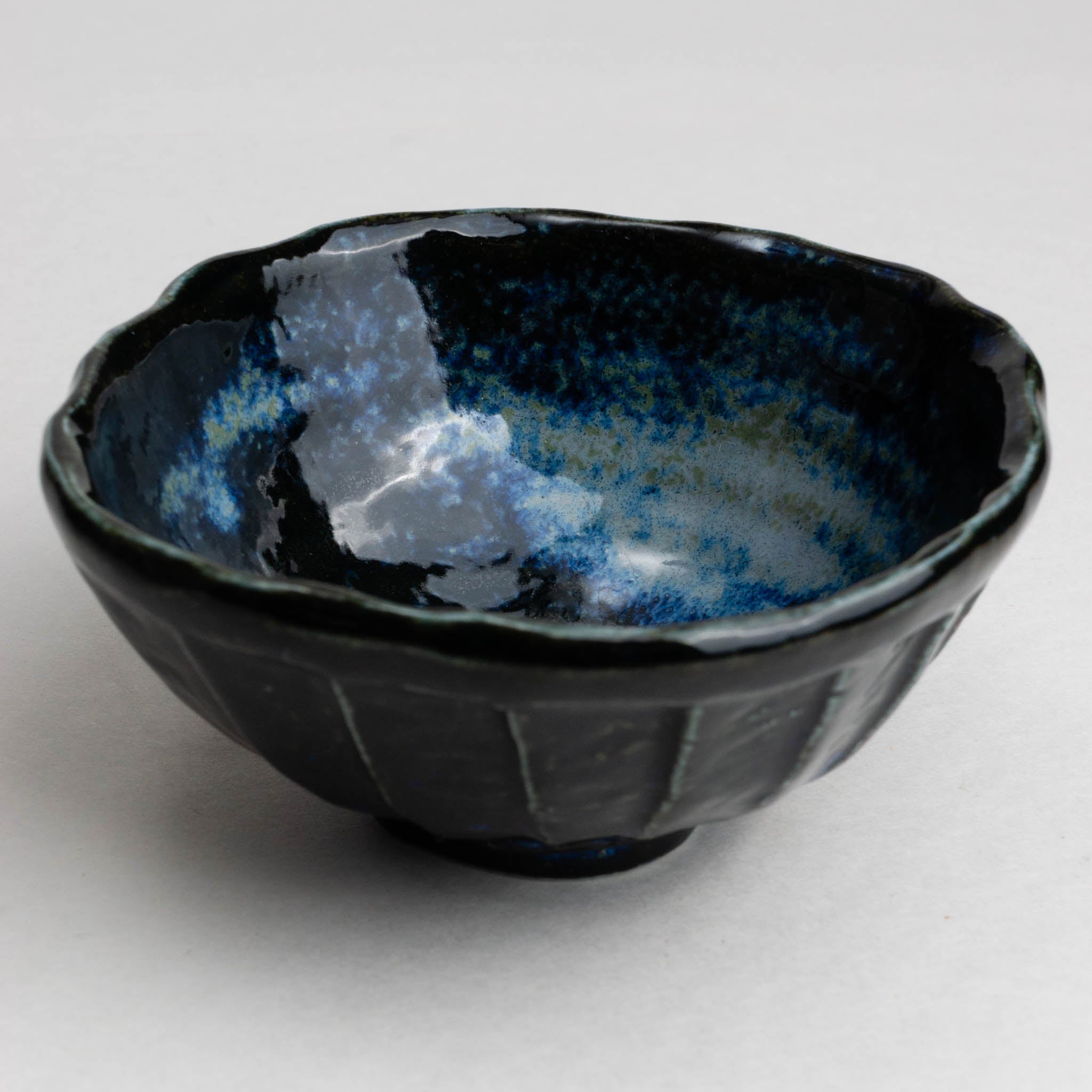 261-0924  navy blue bowl