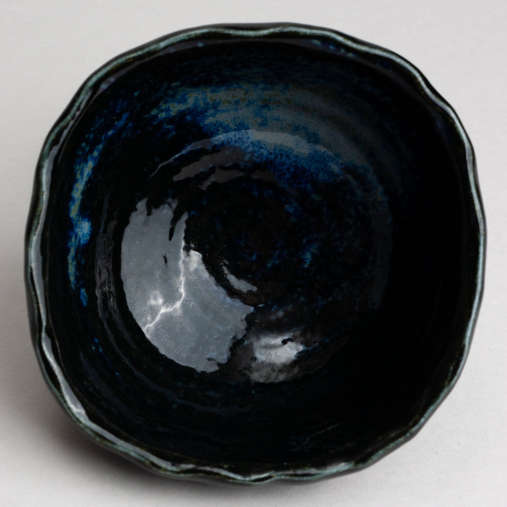 261-0924  navy blue bowl