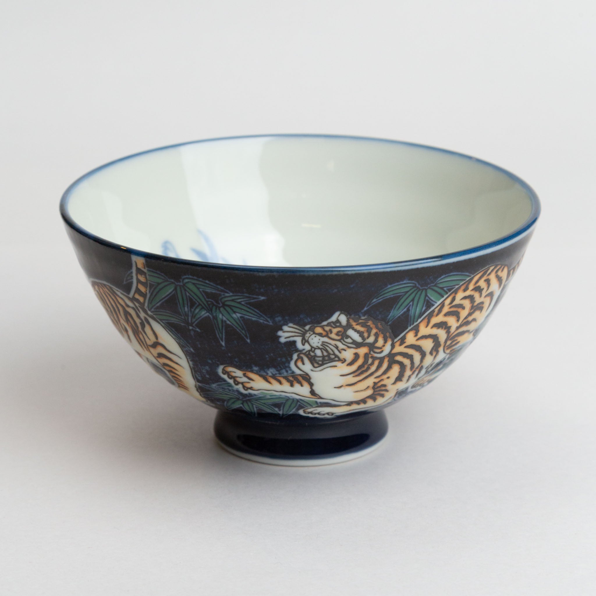 331-0228 Tiger blue rice bowl L