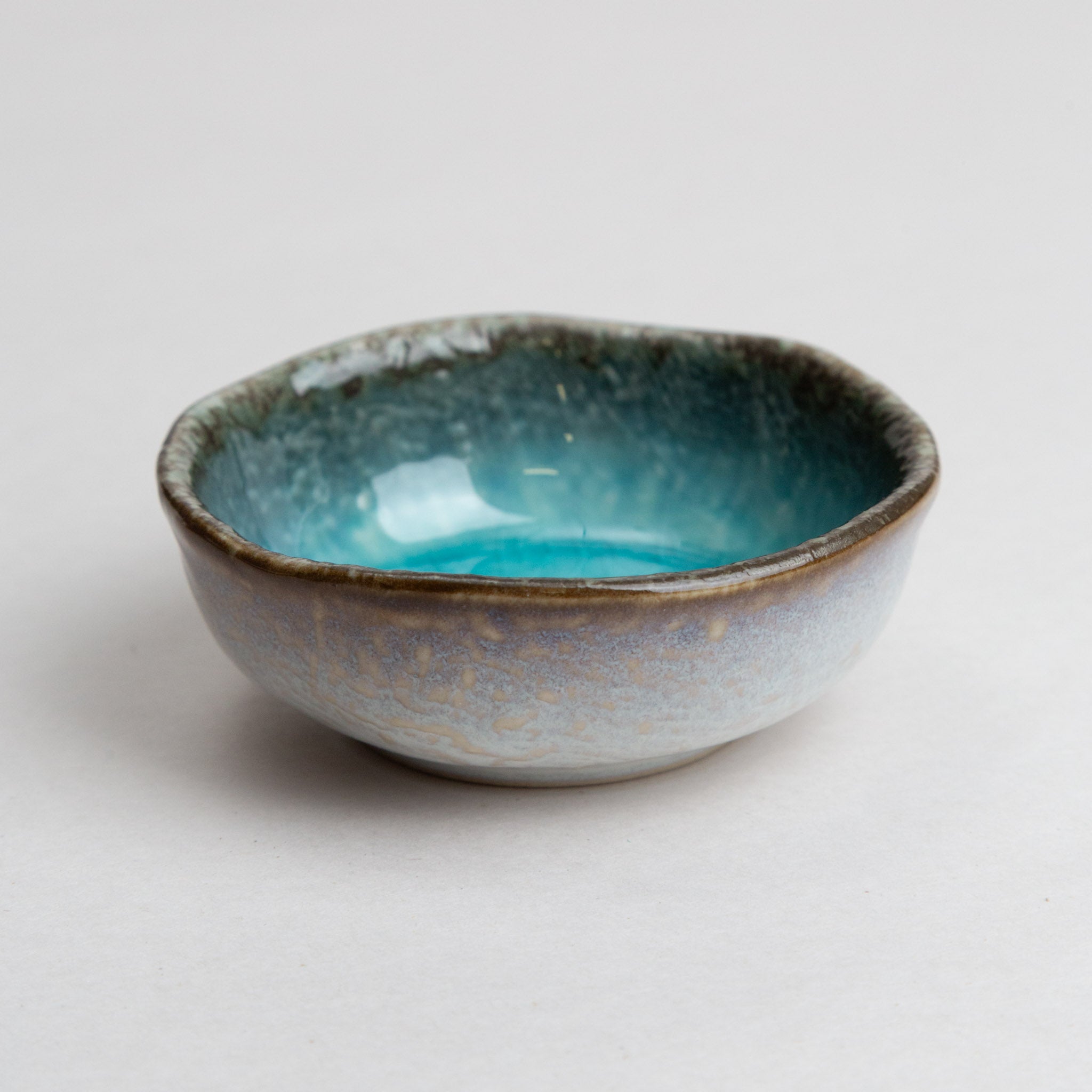 411-0138 Blue crackle-glaze ramekin