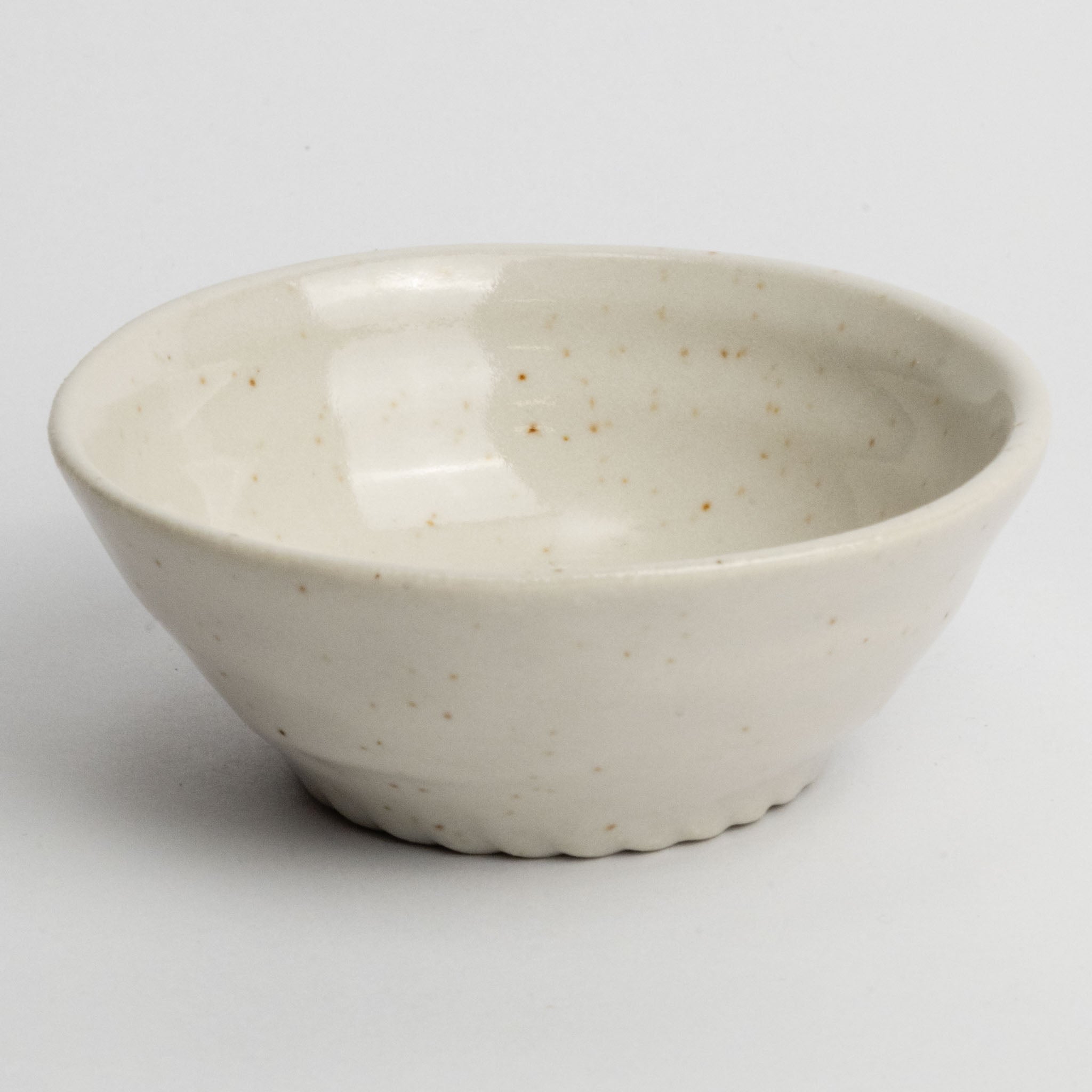 411-0330 White ramekin